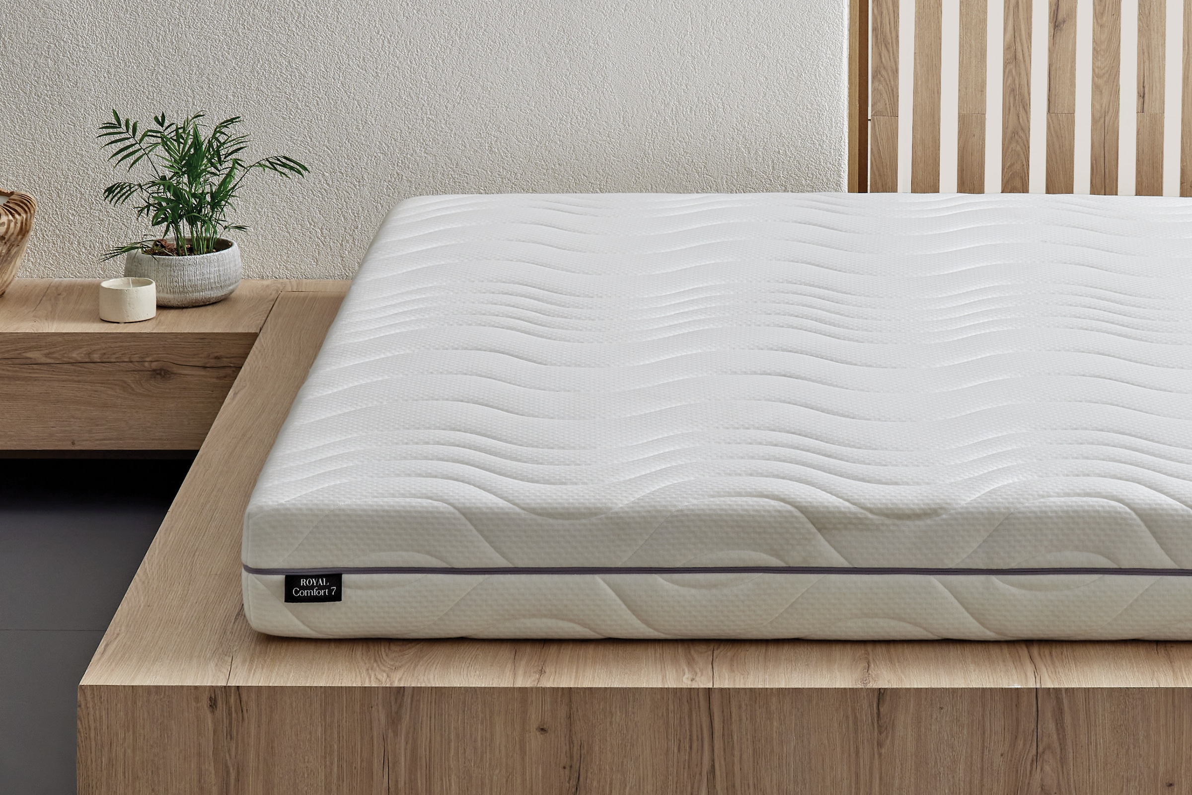 Yatas Bedding Komfortschaummatratze »Royal Comfort 7 Slim, Matratze 90x200, 140x200 cm & weitere Grössen«, 18 cm hoch, Raumgewicht: 28 kg/m³, (1 St., 1-tlg.), 7-Zonen, H3, wendbar ergonomisch, atmungsaktiv