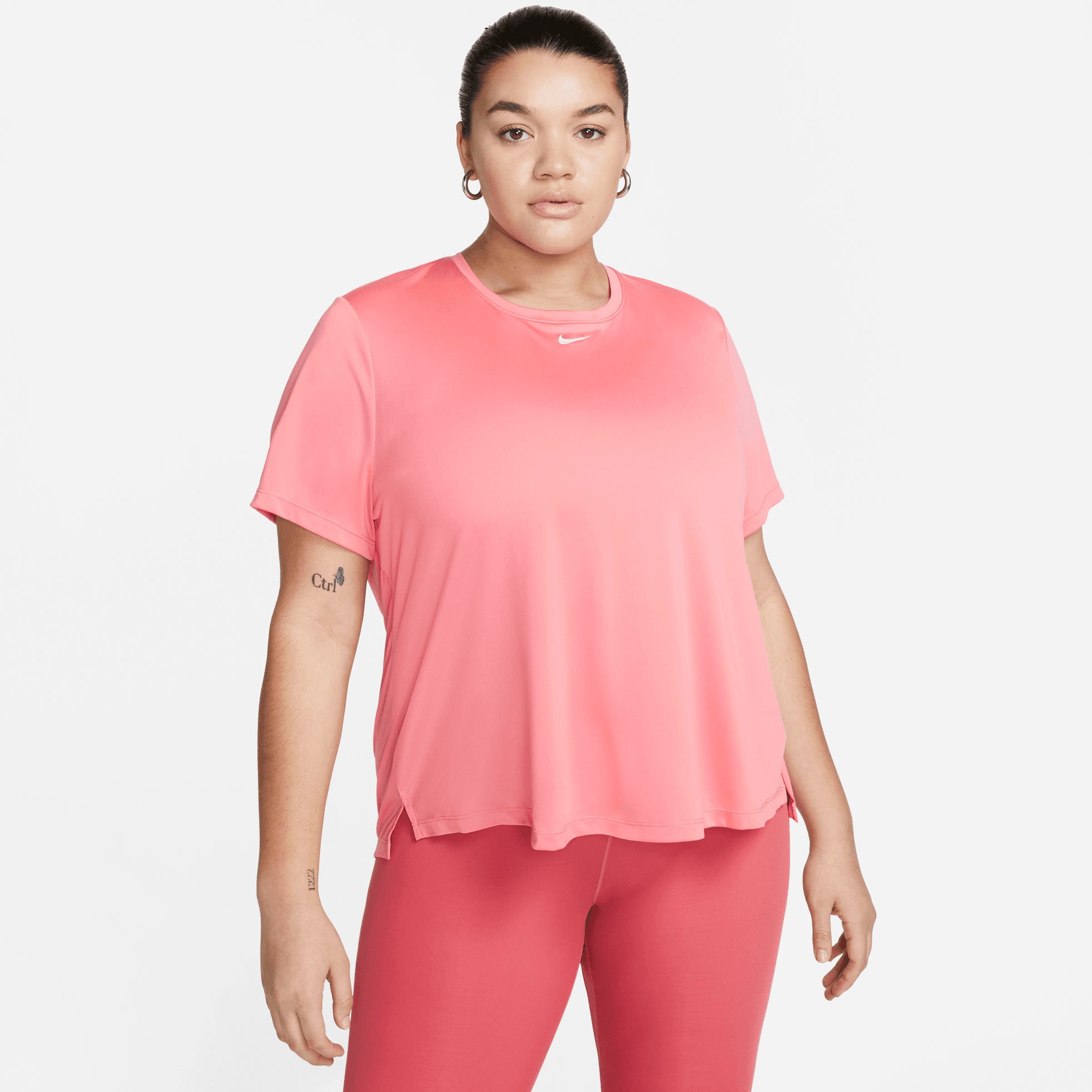 Nike Trainingsshirt »Dri-FIT One Women's Standard Fit Short-Sleeve Top (Plus Size)«