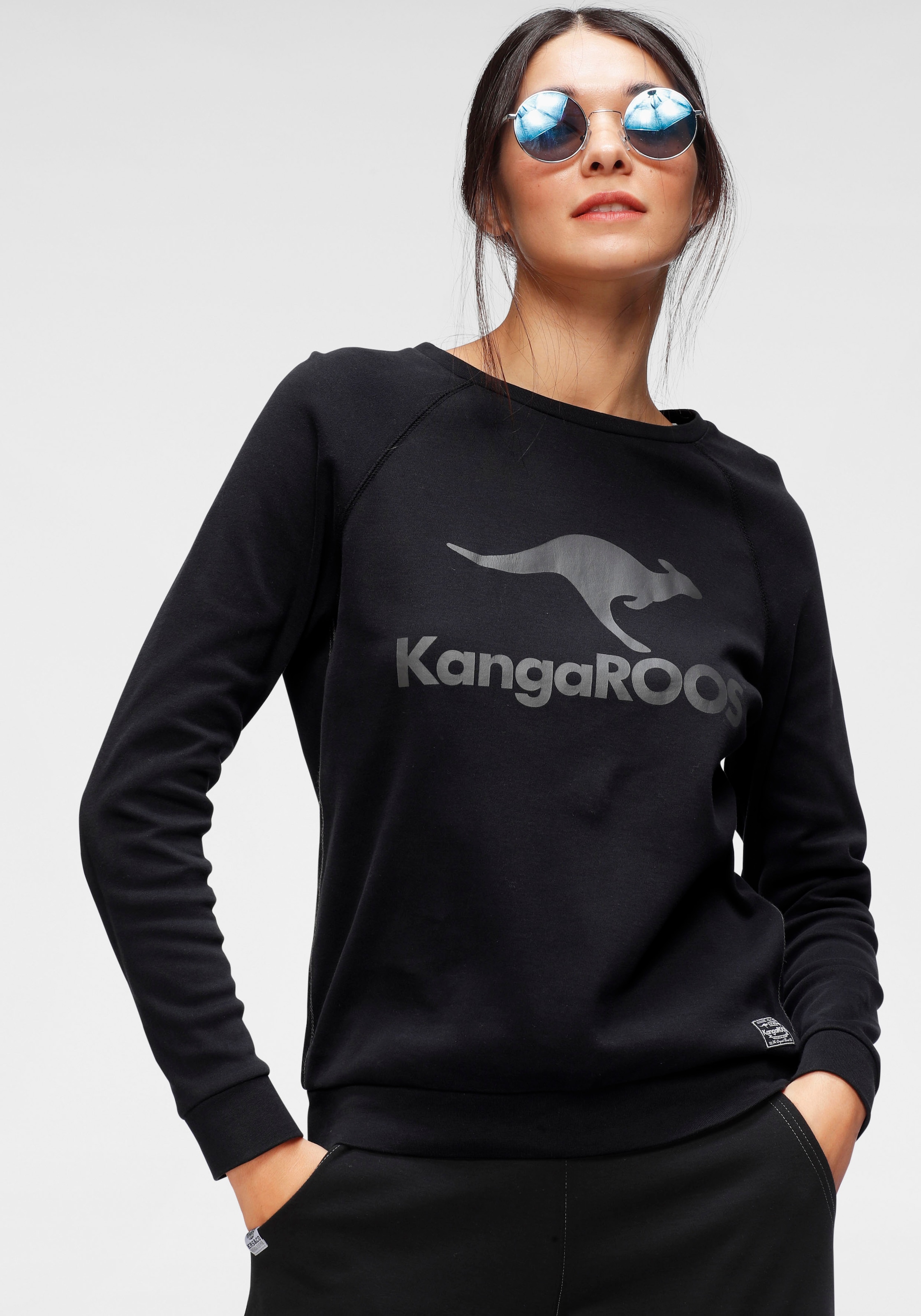 mit Sweater, Schweiz vorne kaufen KangaROOS grossem bei Label-Print online Jelmoli-Versand