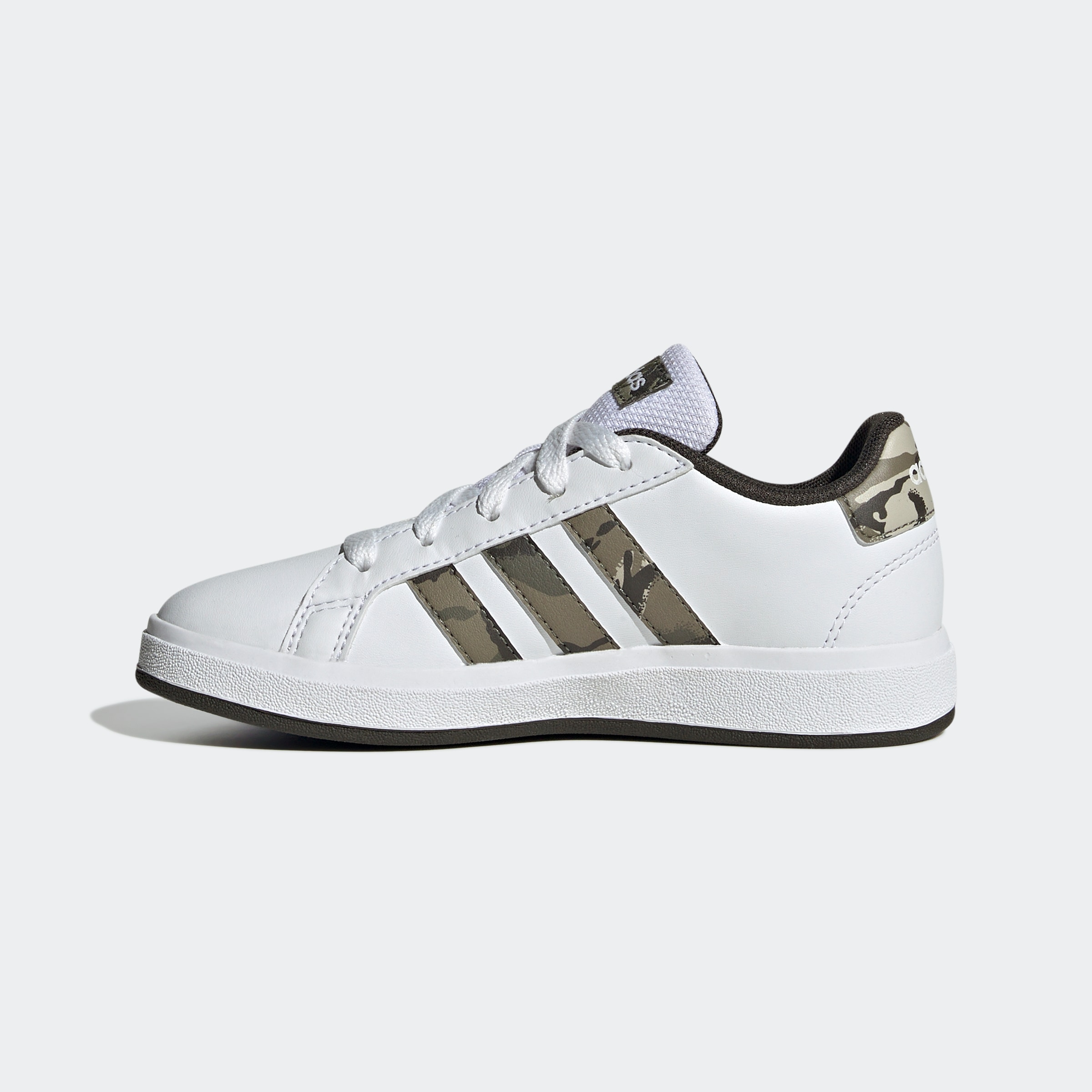 adidas Sportswear Sneaker »GRAND COURT 2.0 KIDS«, Design auf den Spuren des adidas Superstar