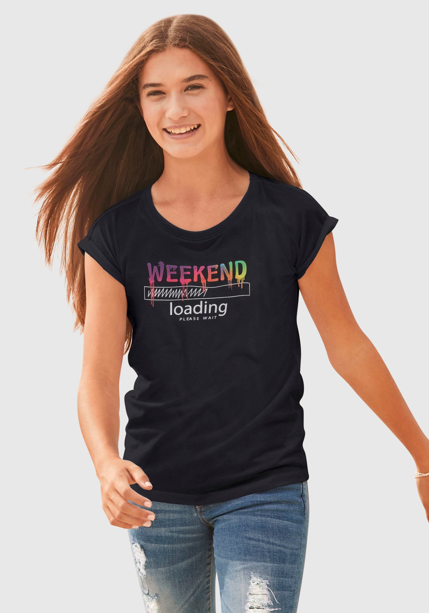 ✵ KIDSWORLD T-Shirt »WEEKEND | weiter Jelmoli-Versand Form, wait«, in loading...please kaufen legerer online unterschiedlich Regenbogen-Druckfarben sind
