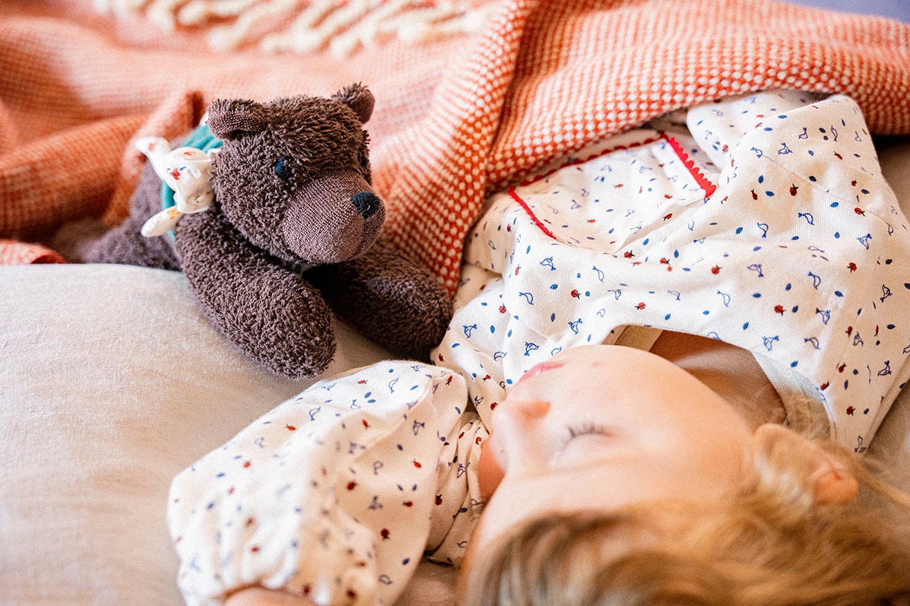 Käthe Kruse Kuscheltier »Benji Bär, liegend«