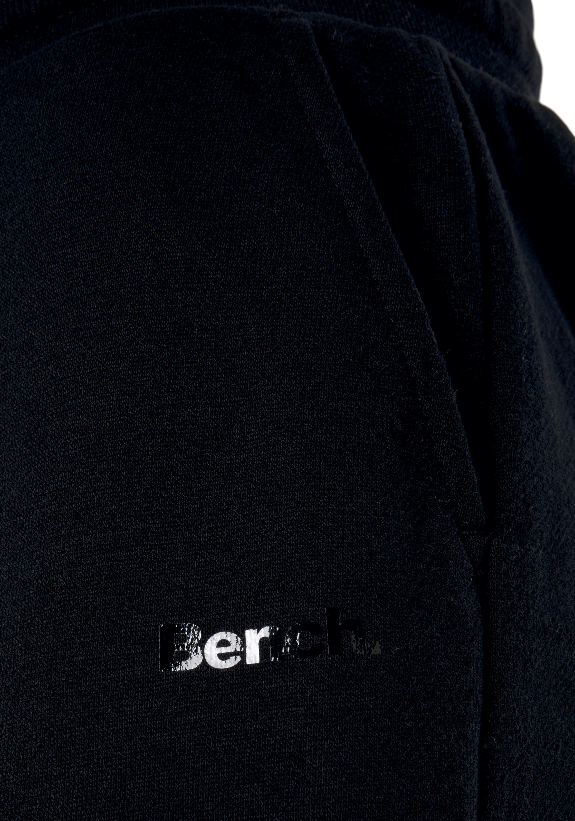 Bench. Sweatpants »-Loungehose«, mit kleinem Logodruck und seitlichen  Taschen, Loungewear, Loungeanzug | Jelmoli-Versand Online Shop