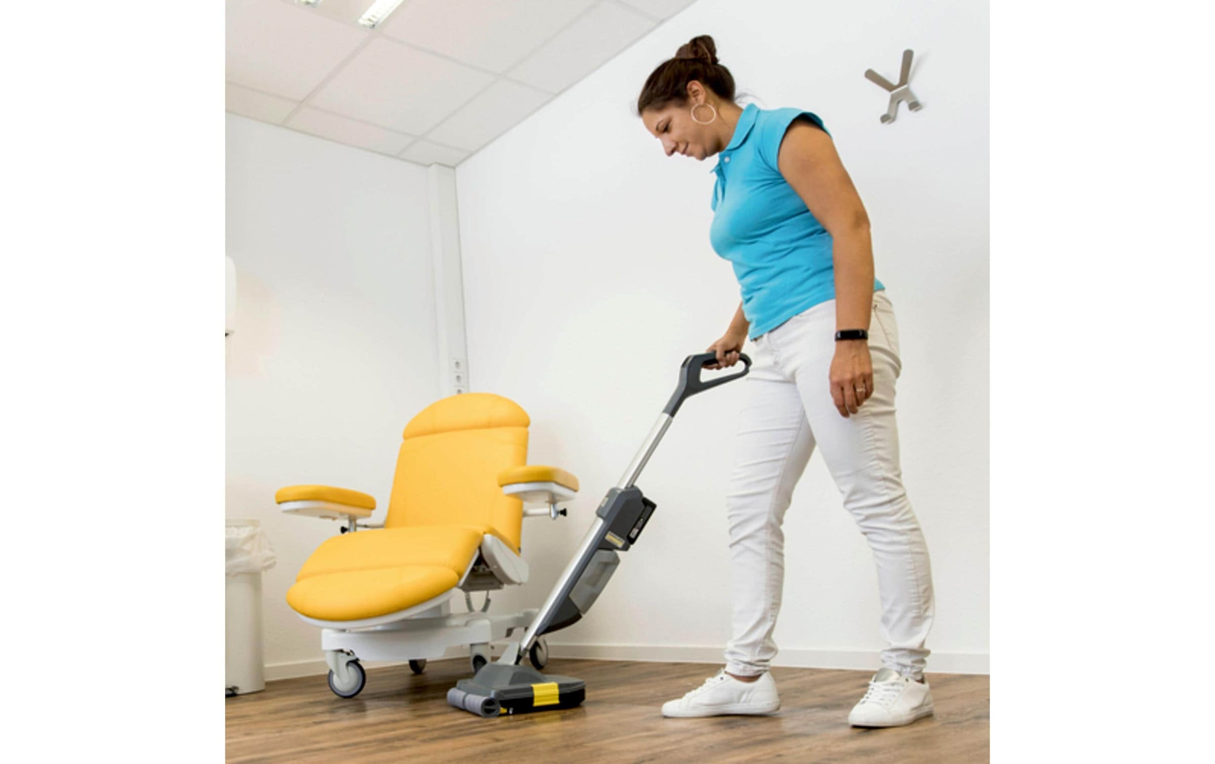 Kärcher Professional Akku-Bodenstaubsauger »BR 30 1 C Bp, Solo«