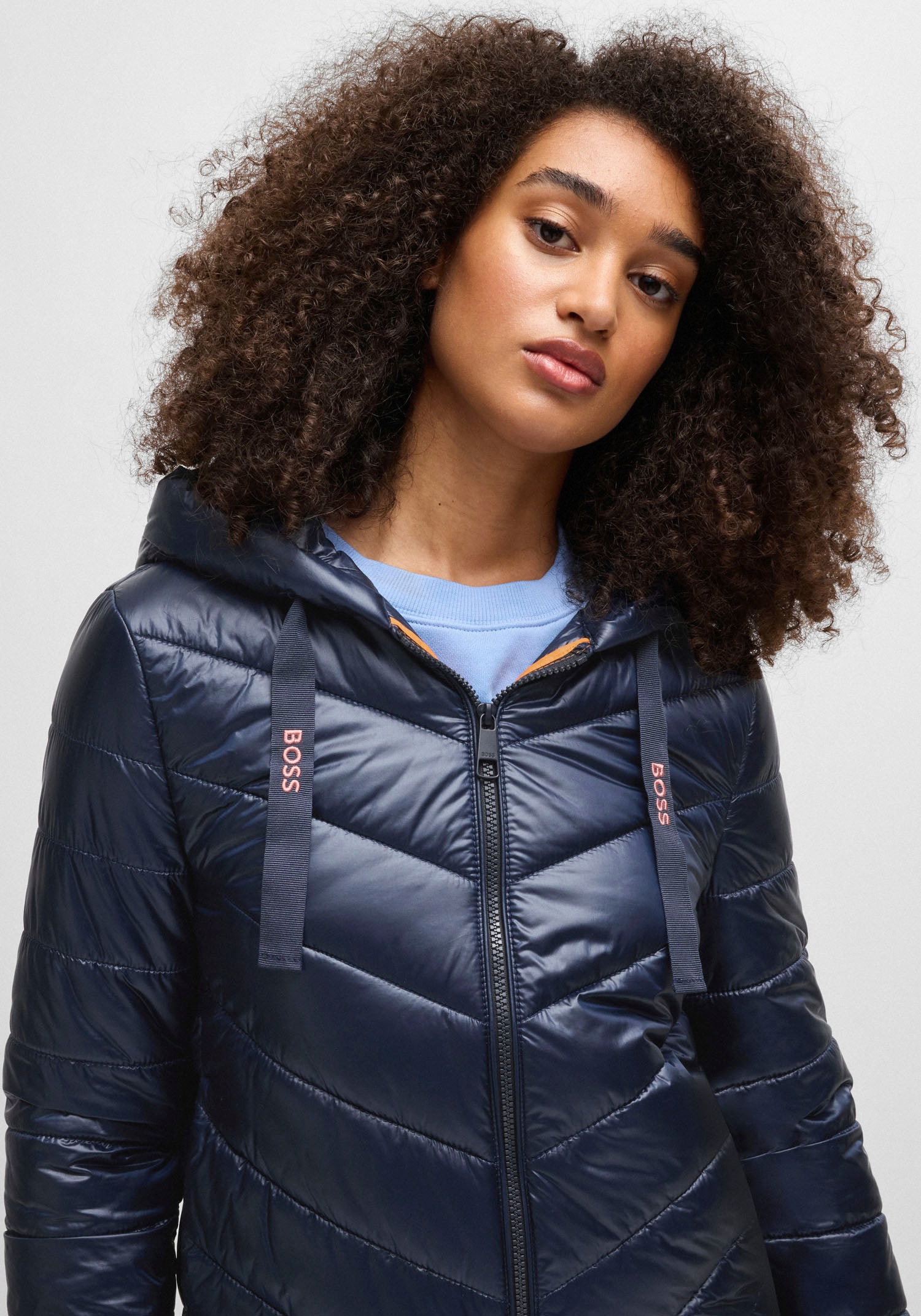 BOSS ORANGE Outdoorjacke »Palatori Premium Damenmode«, mit Kapuze, mit Kapuze