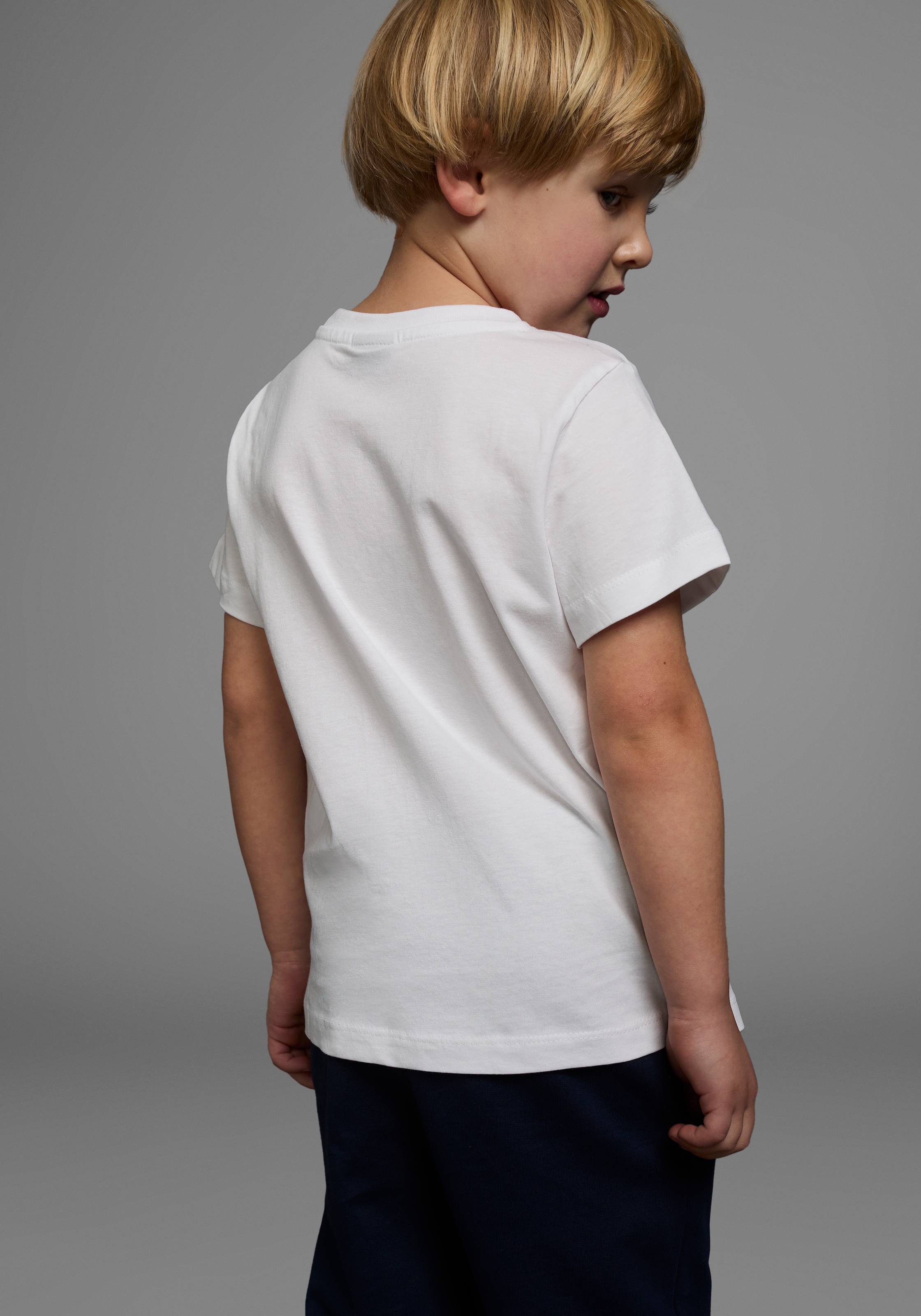 KIDSWORLD T-Shirt »Mit allen BAGGER & CO. Print«, Kurzarm, bedruckt, Rundhalsausschnitt, aus Baumwolle
