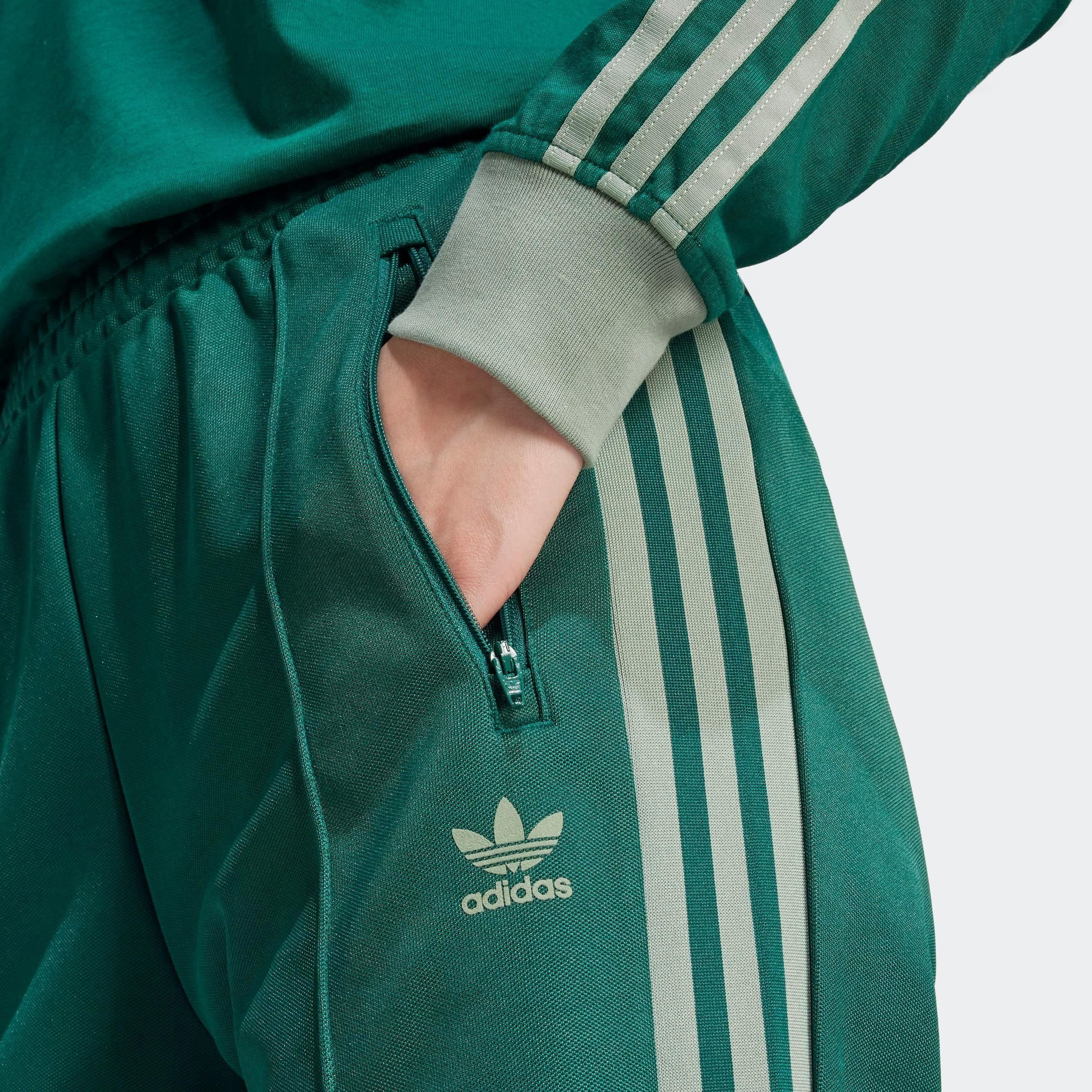 adidas Originals Sporthose »BECKENBAUER TP«, (1 tlg.), Retro Style, der gerade Schnitt mit schmal zulaufenden Bein