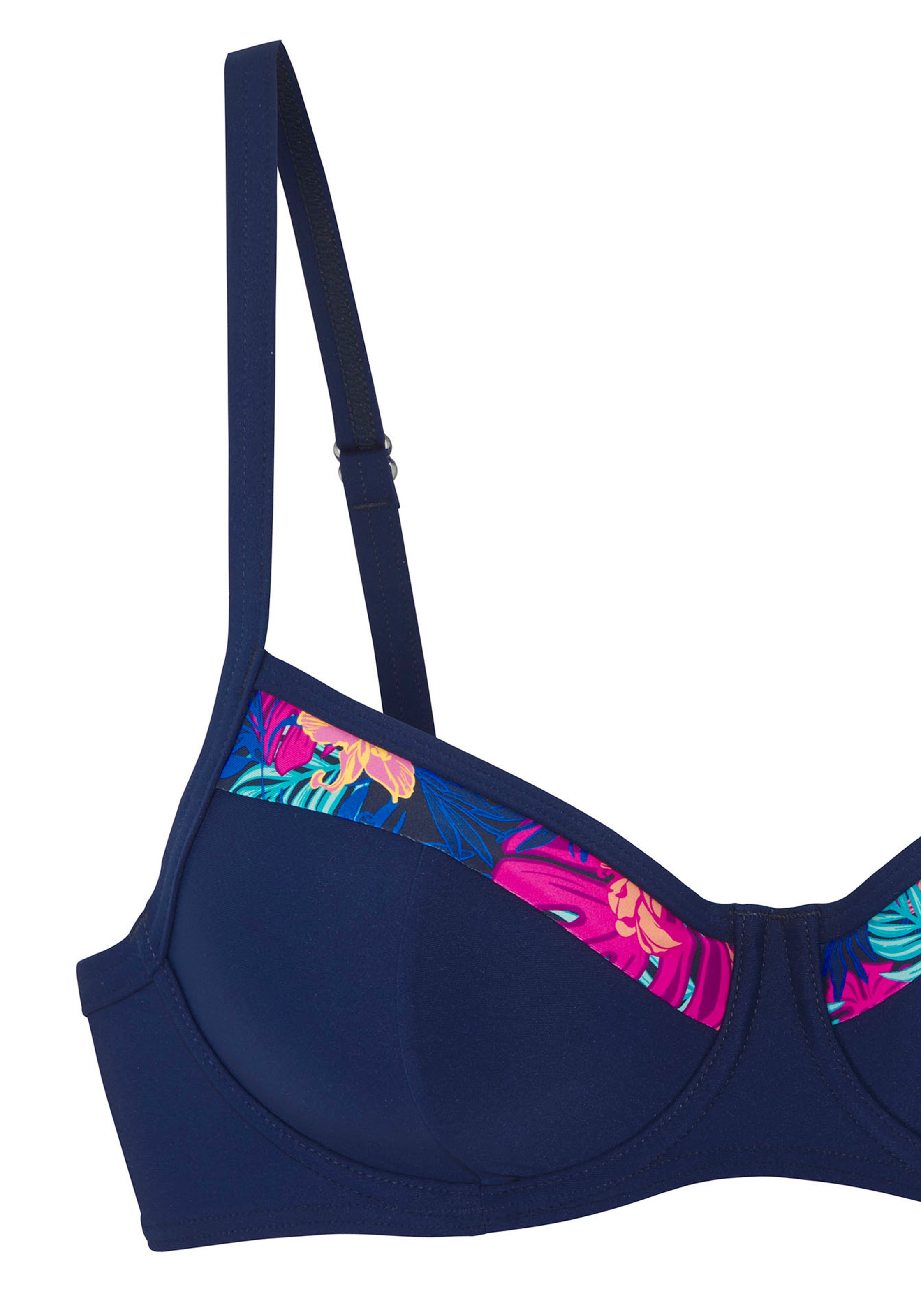 LASCANA Bügel-Bikini-Top »Exotic«, mit bedruckter Blende an den Cups