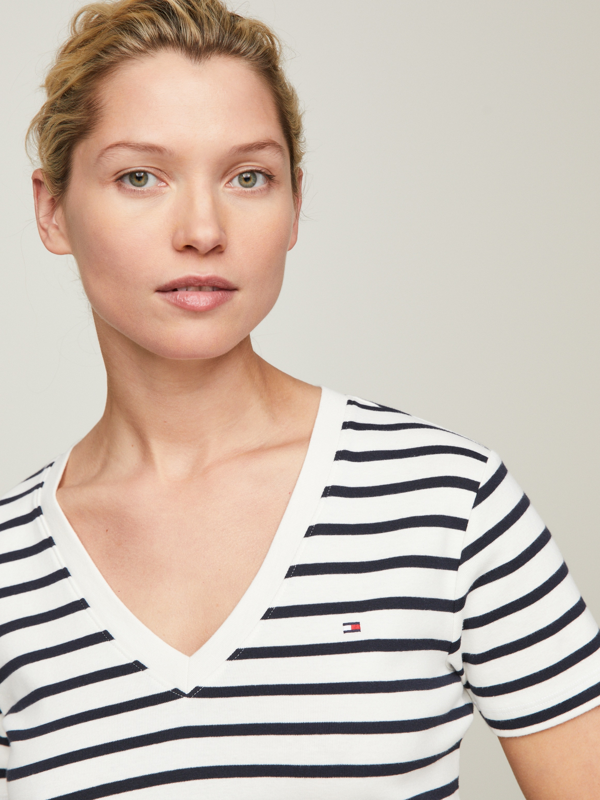 Tommy Hilfiger T-Shirt, mit Logostickerei