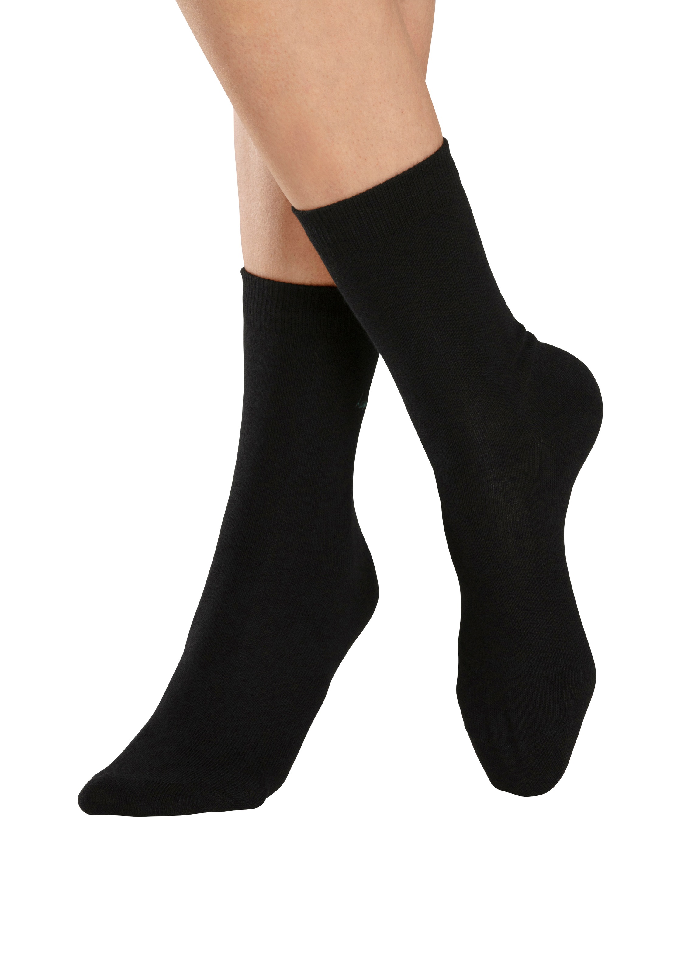 LASCANA Basicsocken, (Box, 7 Paar), mit hochwertiger Logo Stickerei