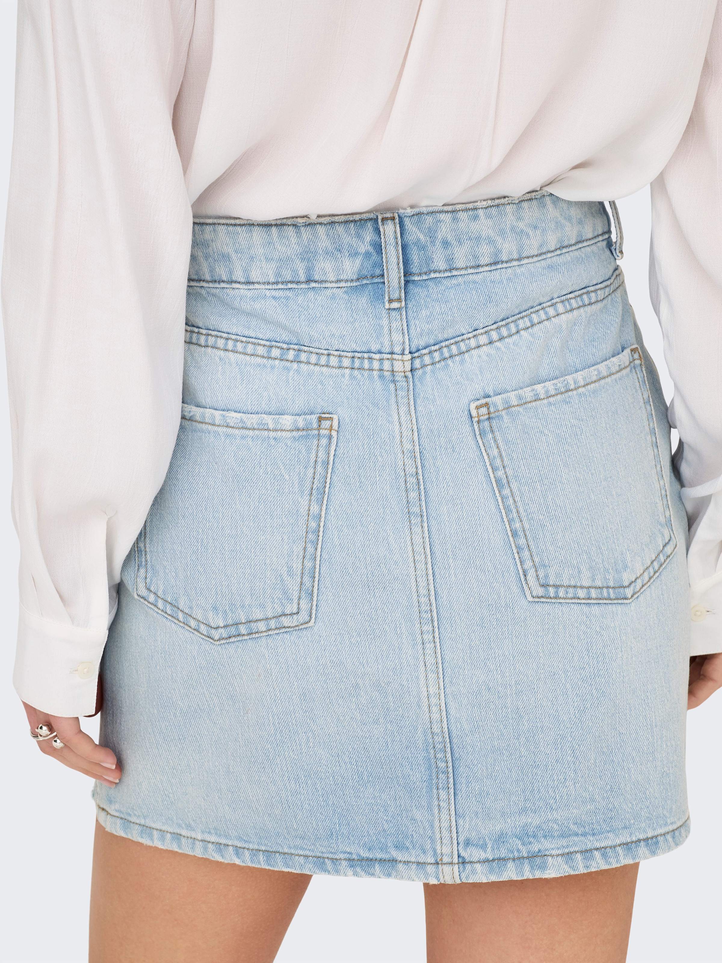 ONLY Jeansrock »ONLSTELLA RHINESTONE SHORT SKIRT DNM AZG«, mit Strasssteinen