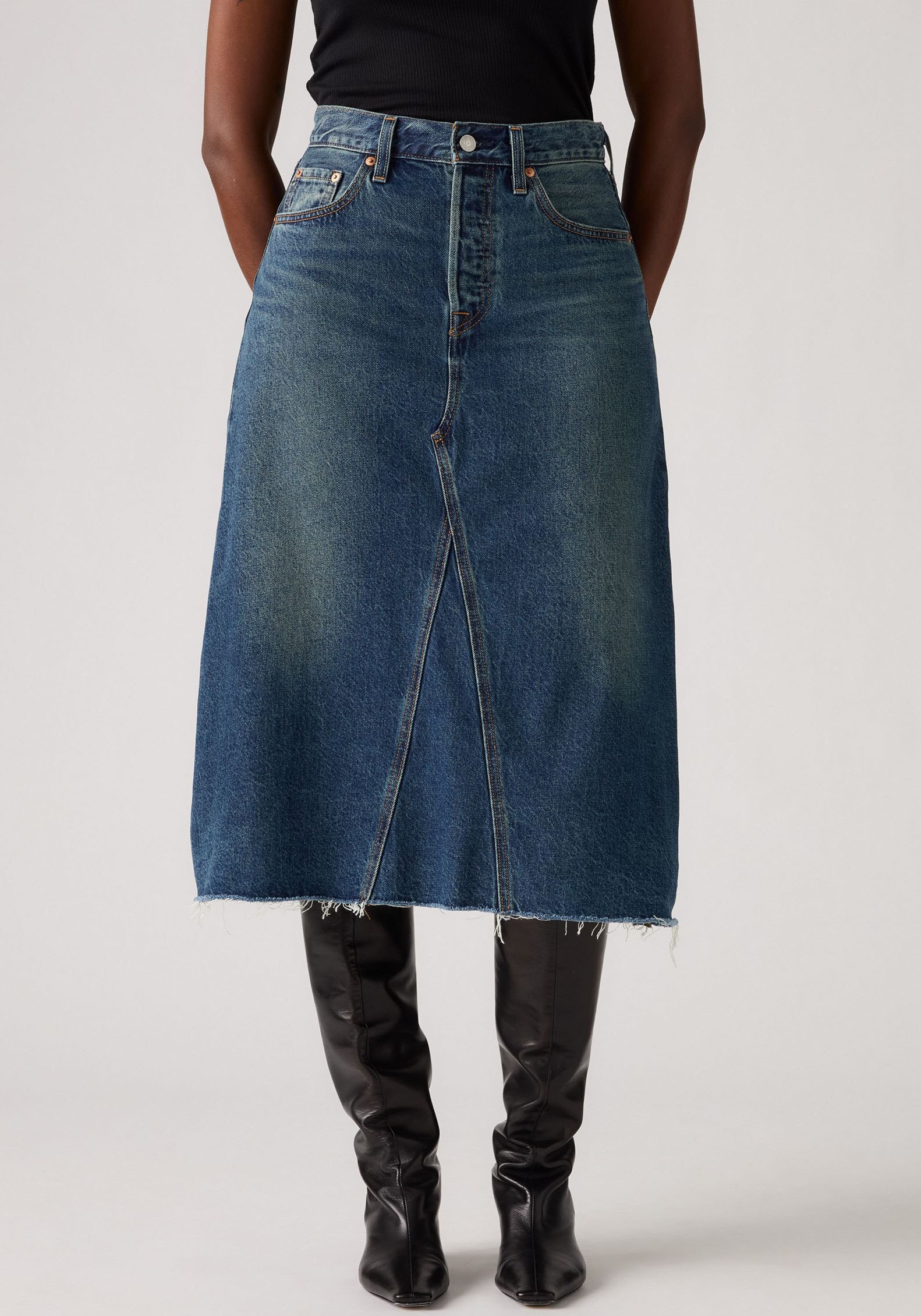 Levi's® Jeansrock »HR A LINE DECON SKIRT« in trendy Midi-Länge mit ausgefranster Kante