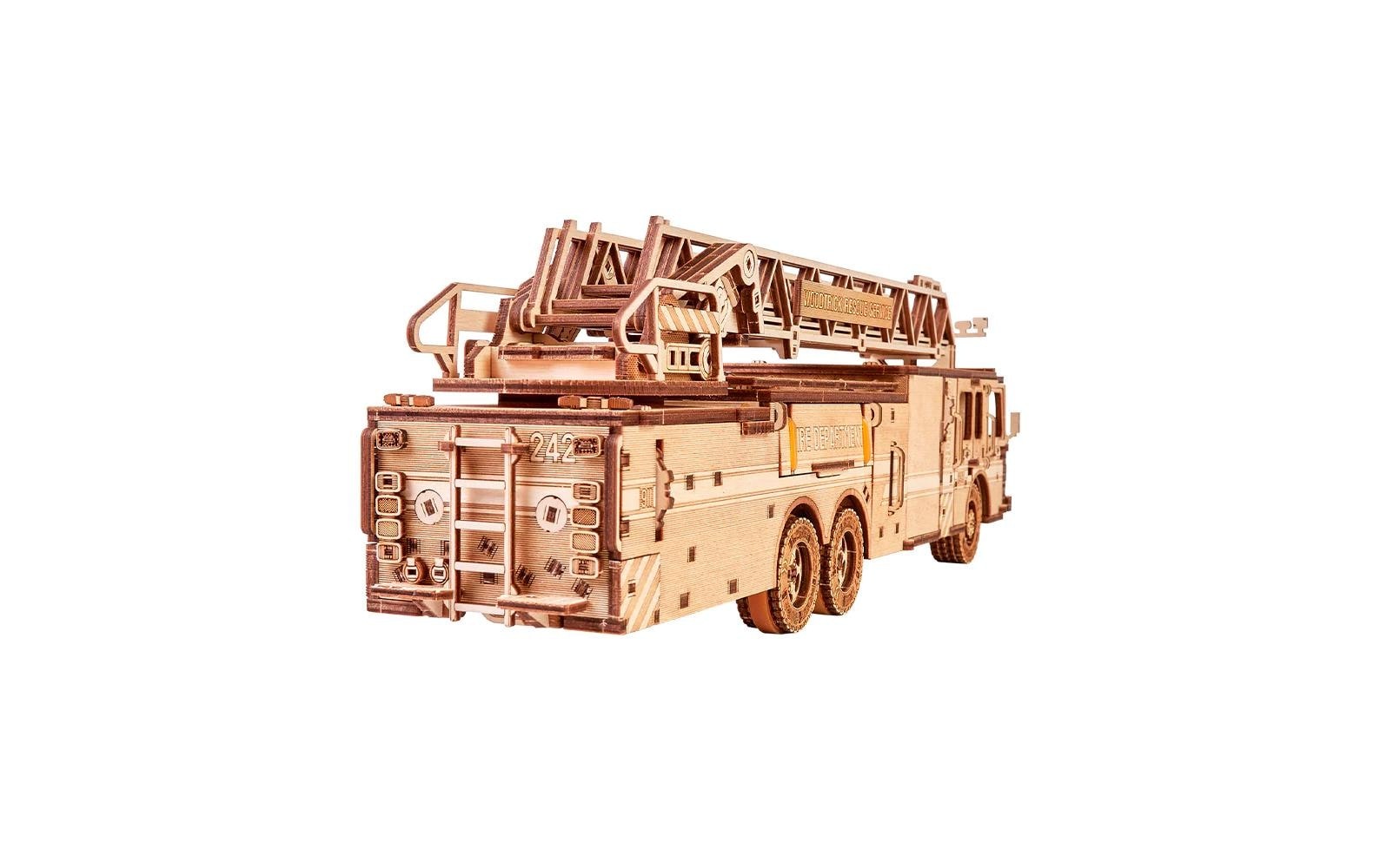 Spielbausteine »WoodTrick Feuerwehrauto«, (636 St.)