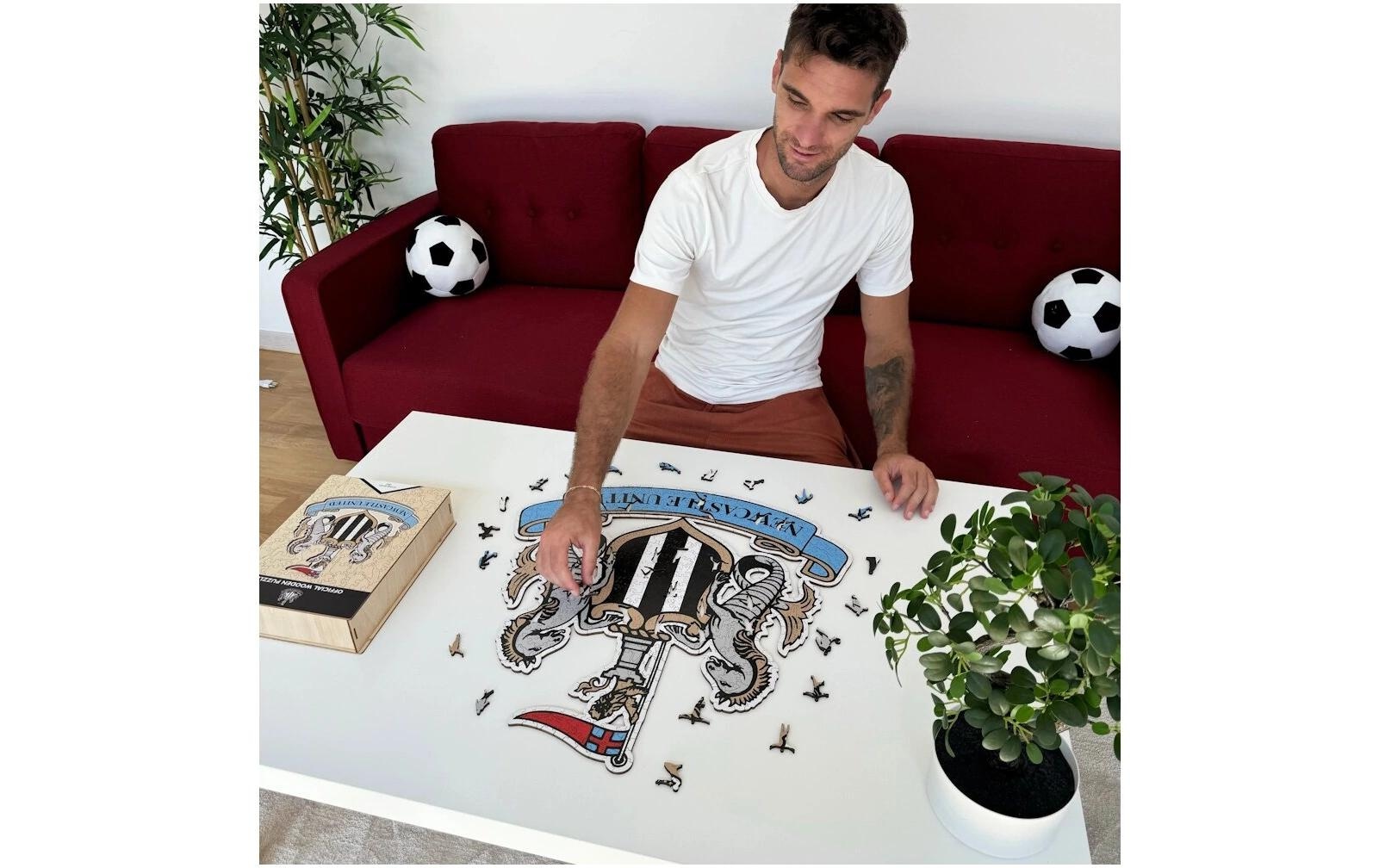 Puzzle »Iconic Newcastle United FC – Logo«, Holzart: Birke (Herkunftsland: China)