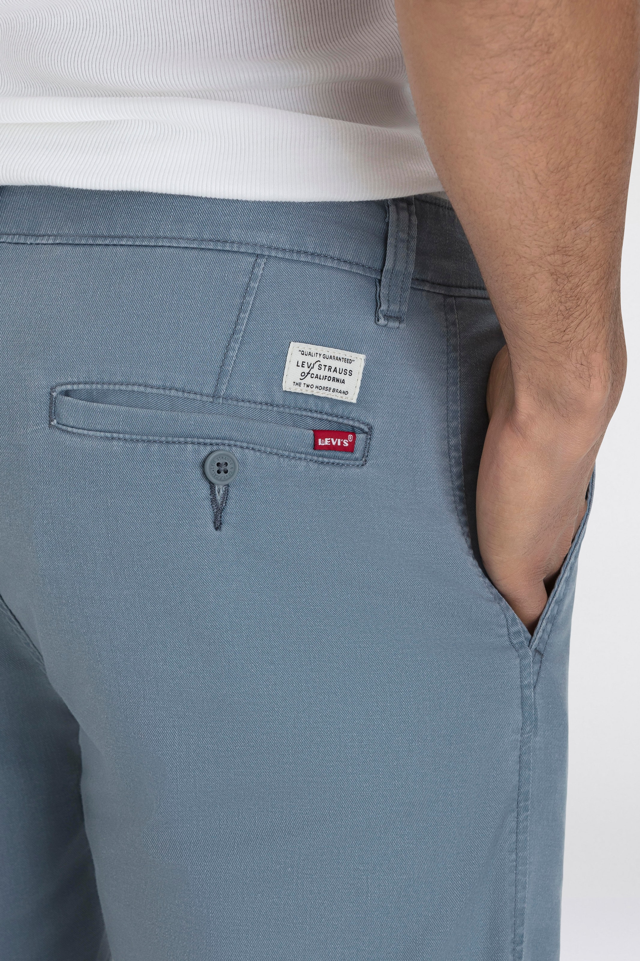 Levi's® Chinoshorts »XX CHINO SHORT II«, mit Logobadge