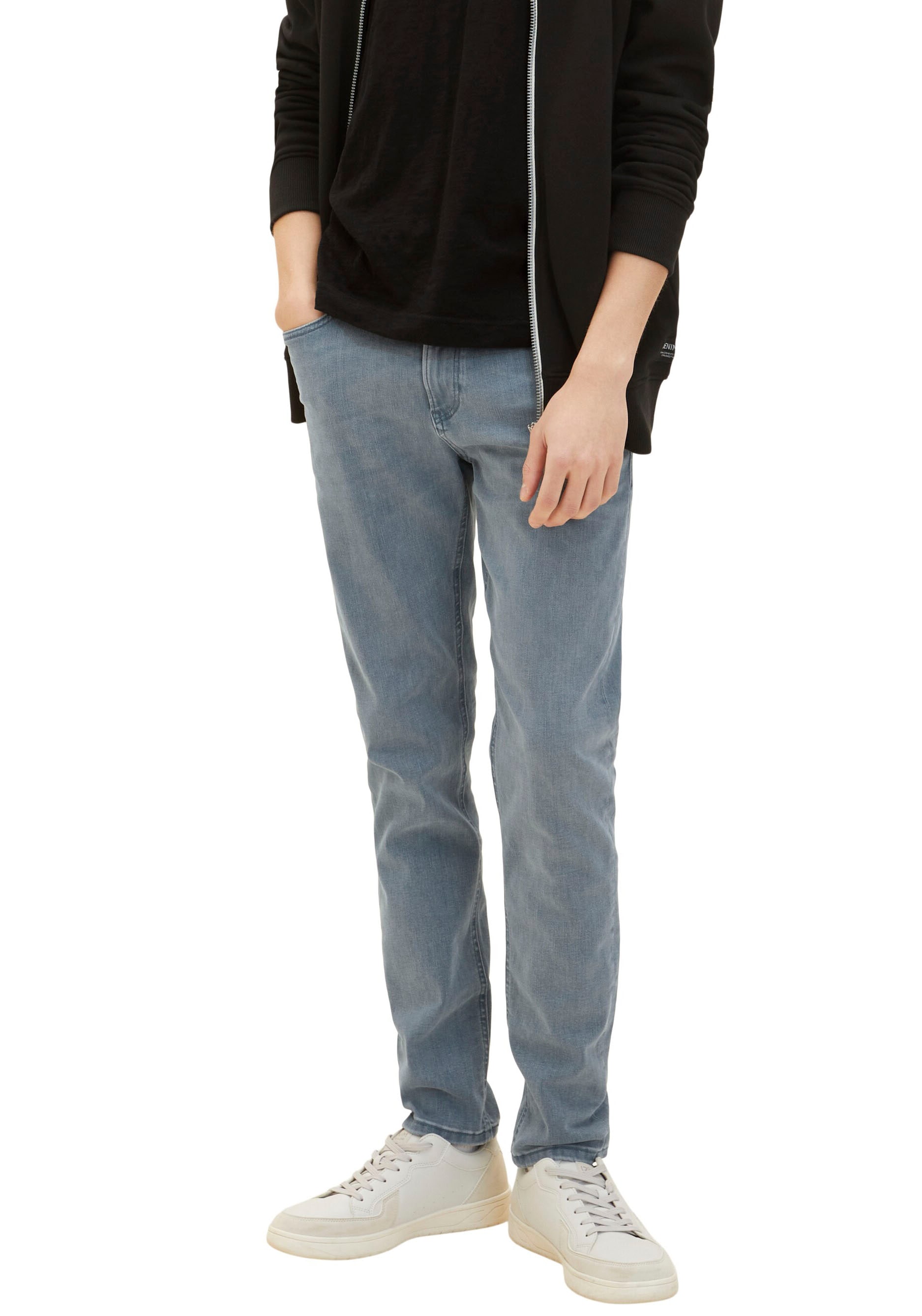 TOM TAILOR Denim Slim-fit-Jeans, mit Logo-Badge online shoppen |  Jelmoli-Versand