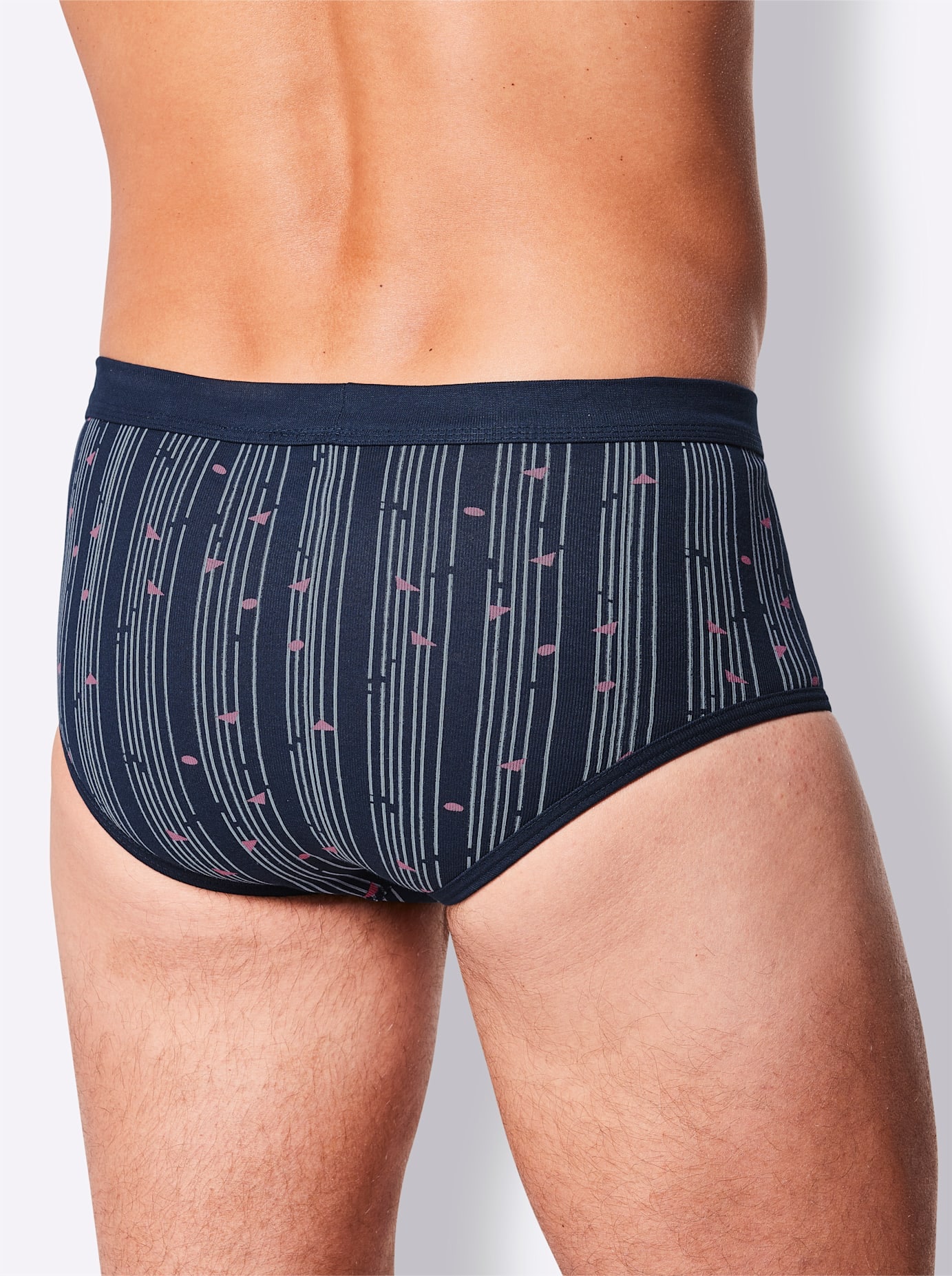 Kings Club Slip, (3 St.)