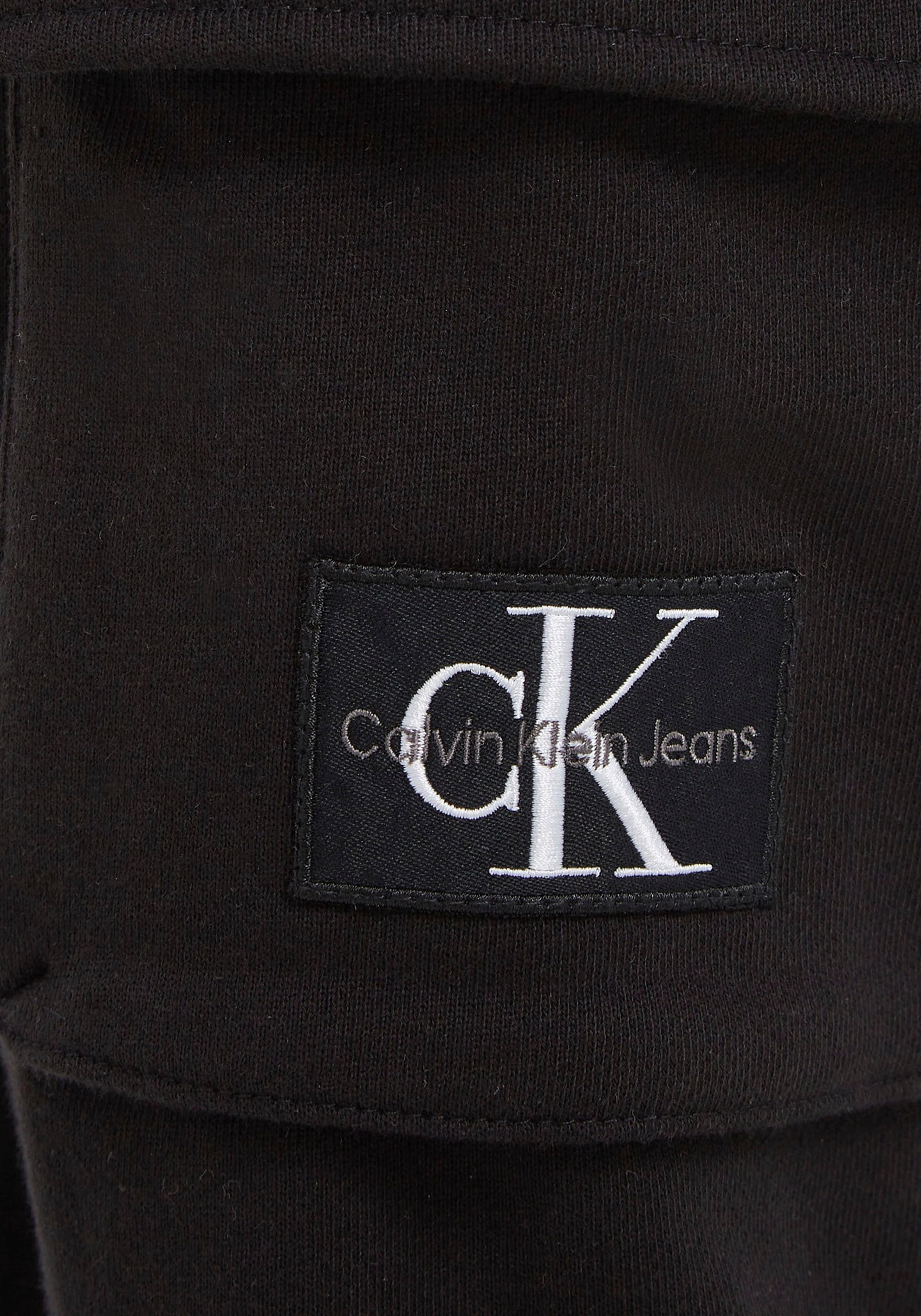 ✵ Calvin Klein Jeans entdecken günstig der Logo-Badge Cargohose, mit Cargotasche Calvin Klein | auf Jelmoli-Versand