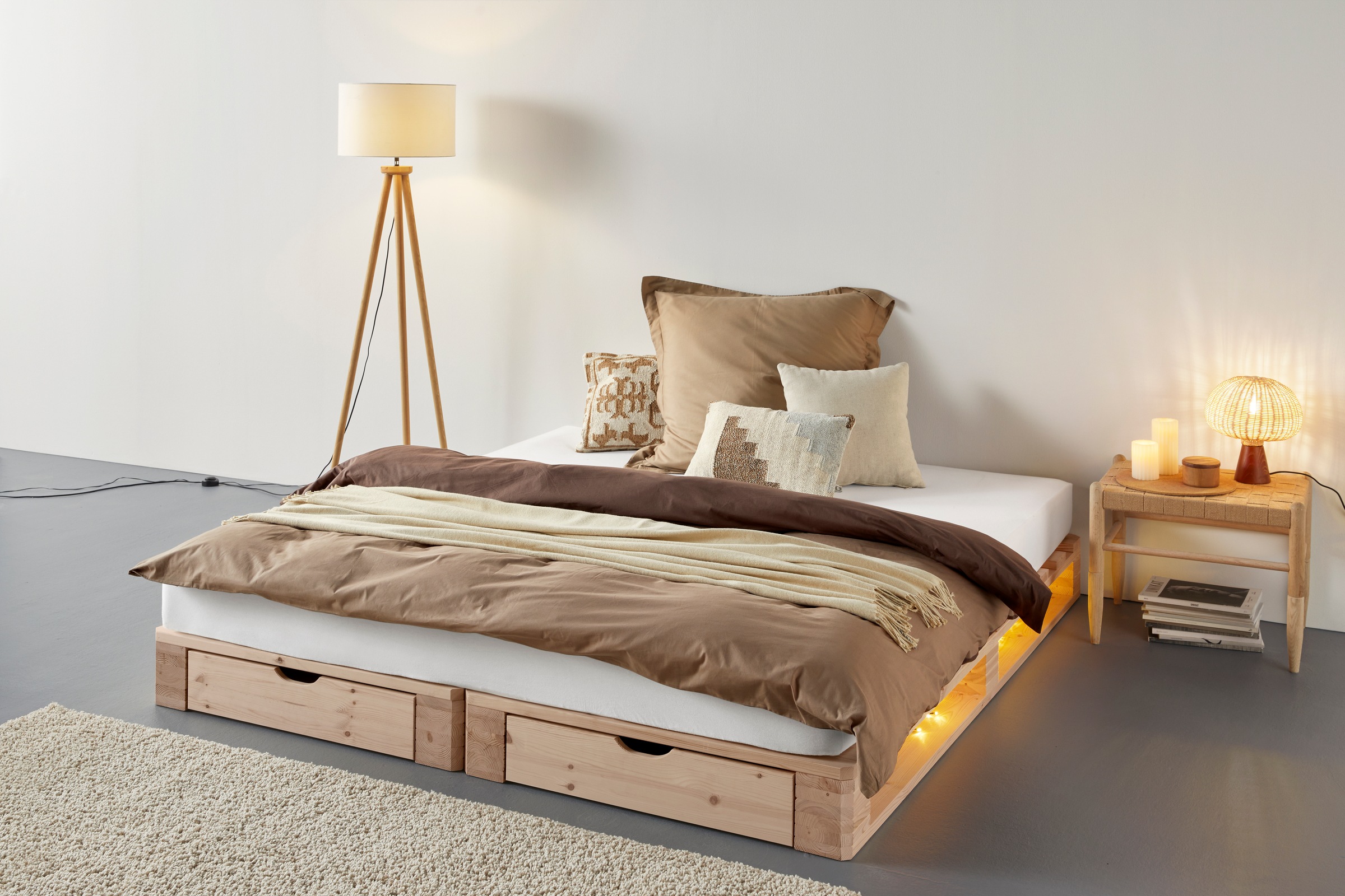 GOODproduct Palettenbett ""ALASCO " Mit Schublade" zertifiziertes Massivholz, erweiterbar zum Doppel- oder Familienbett