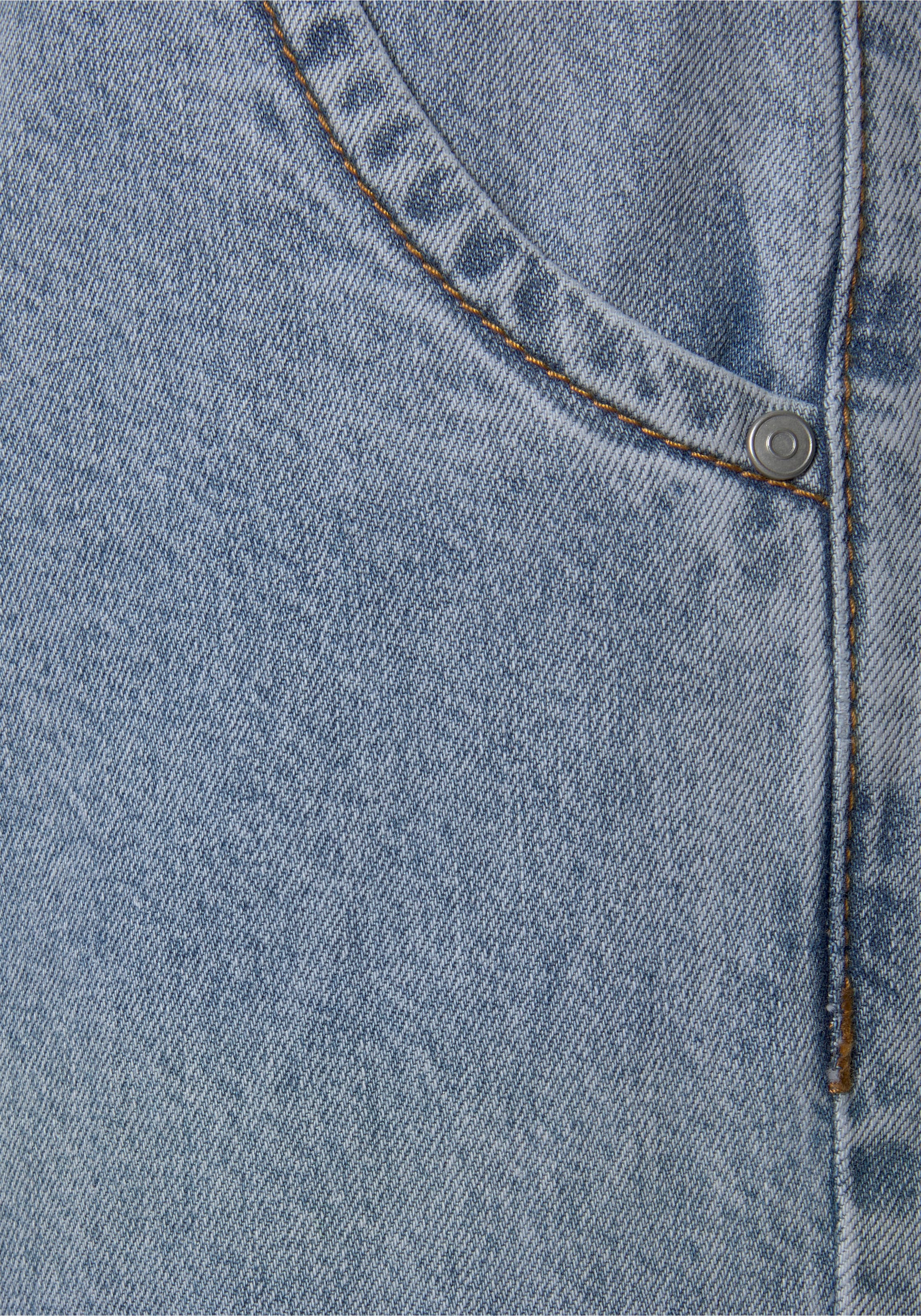 Buffalo Relax-fit-Jeans, in High-waist-Form mit Schweiz kaufen Jelmoli-Versand Bundfalten bei online