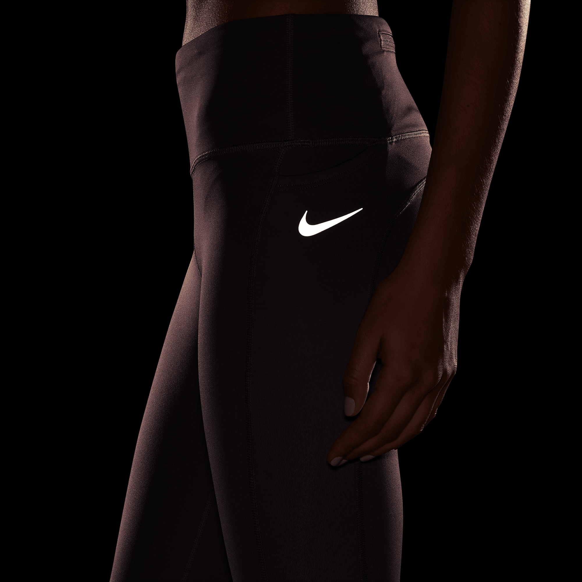 Nike Lauftights »EPIC FAST WOMEN'S MID-RISE POCKET RUNNING LEGGINGS« online  kaufen bei Jelmoli-Versand Schweiz