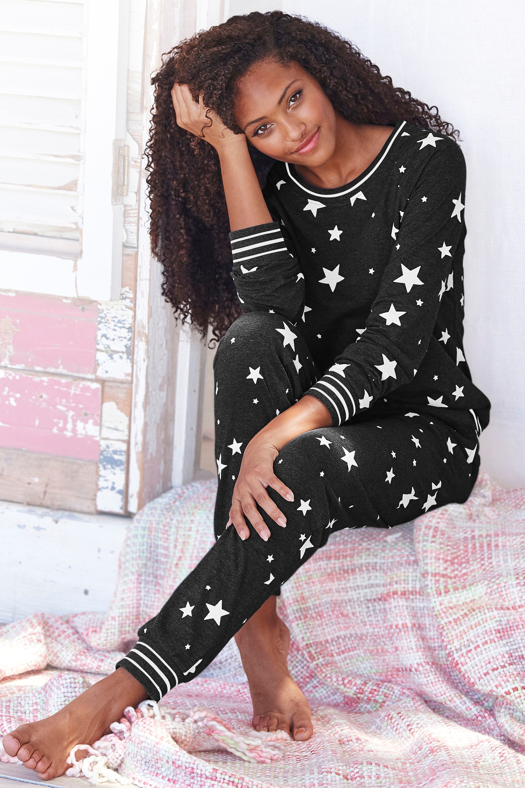 Vivance Dreams Pyjama, 1 mit Sternedruck tlg., Schweiz kaufen Jelmoli-Versand (2 online bei Stück)