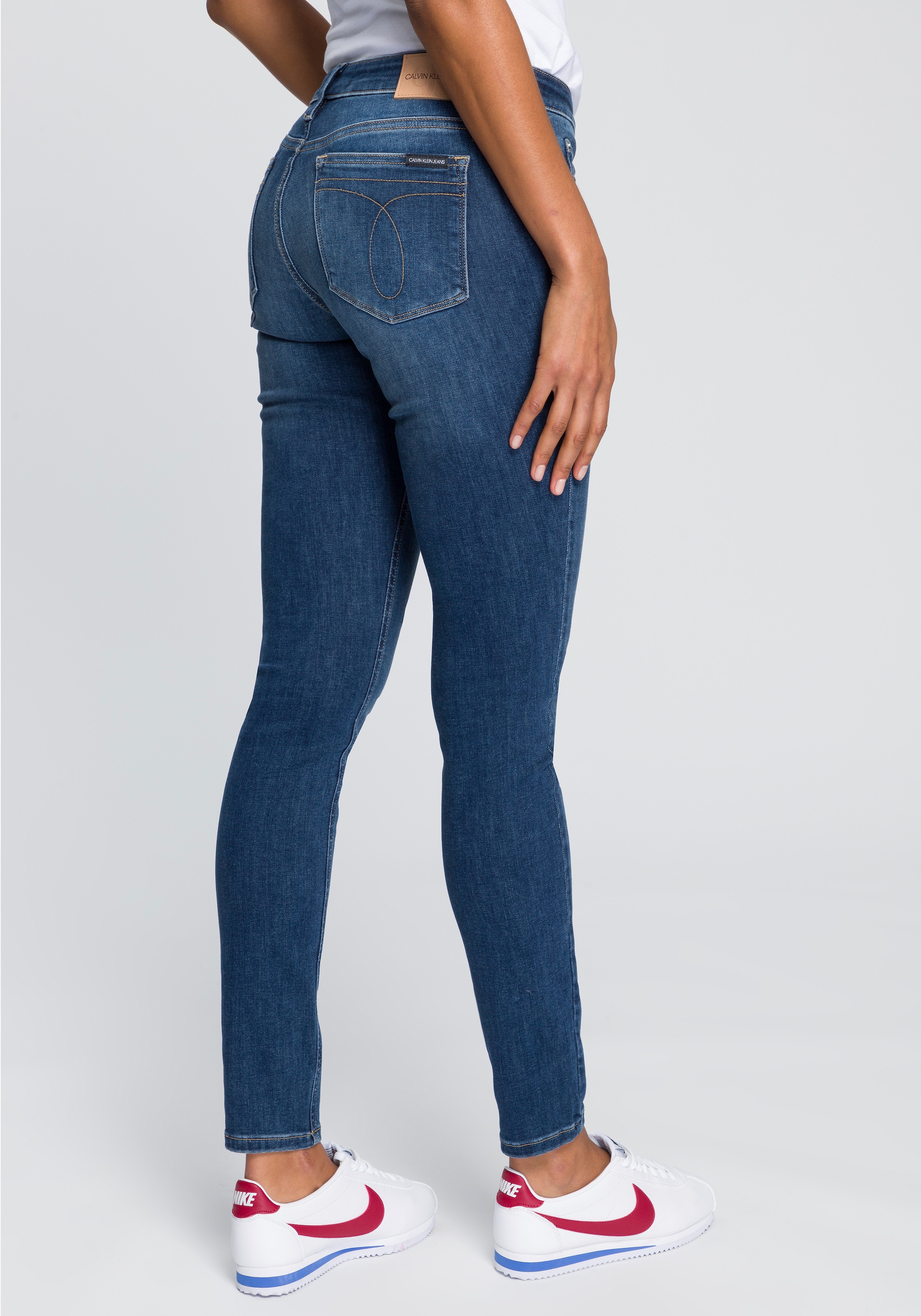 ckj 011 mid rise skinny ankle