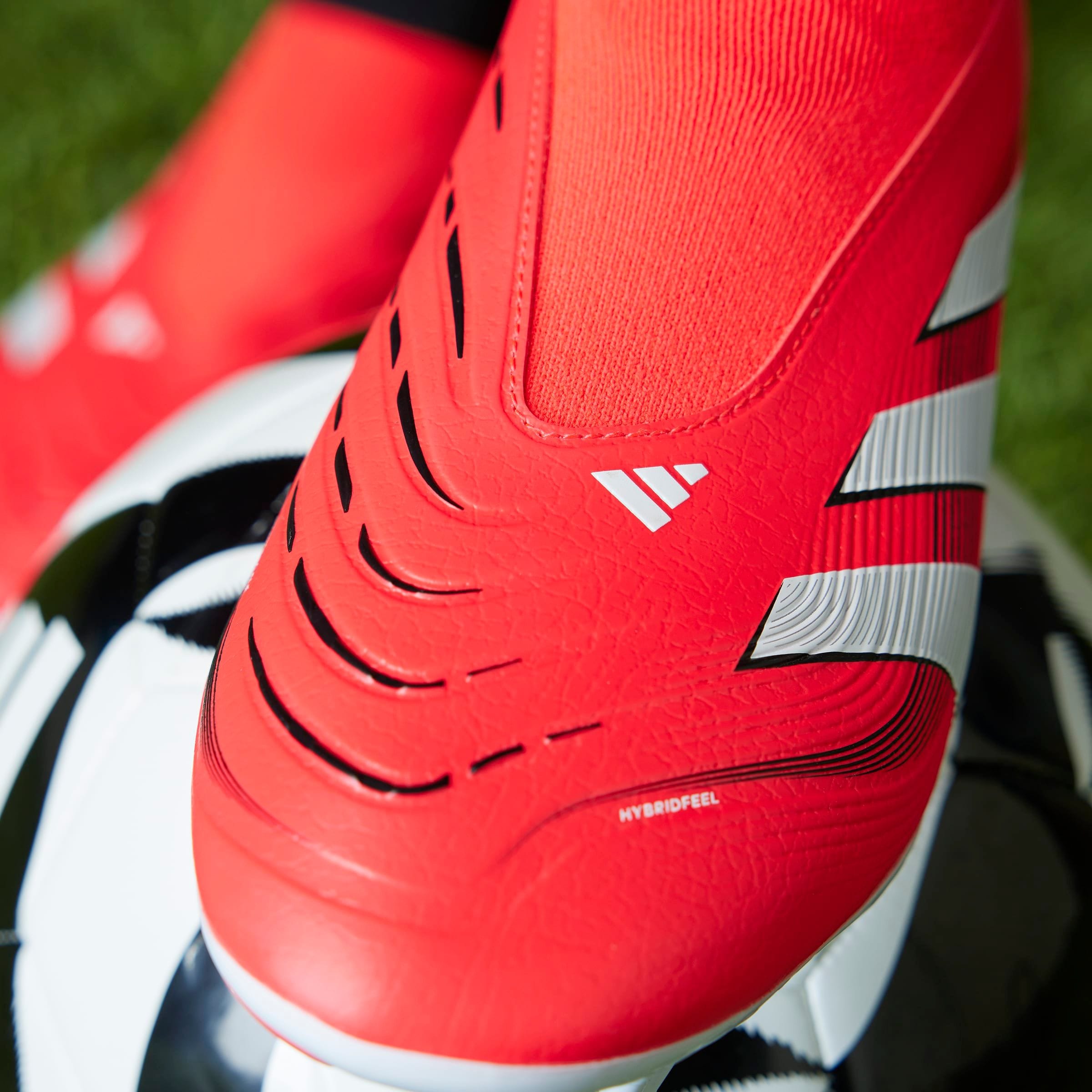 adidas Performance Fussballschuh »PREDATOR LEAGUE LACELESS FG/MG«, für Rasenplätze