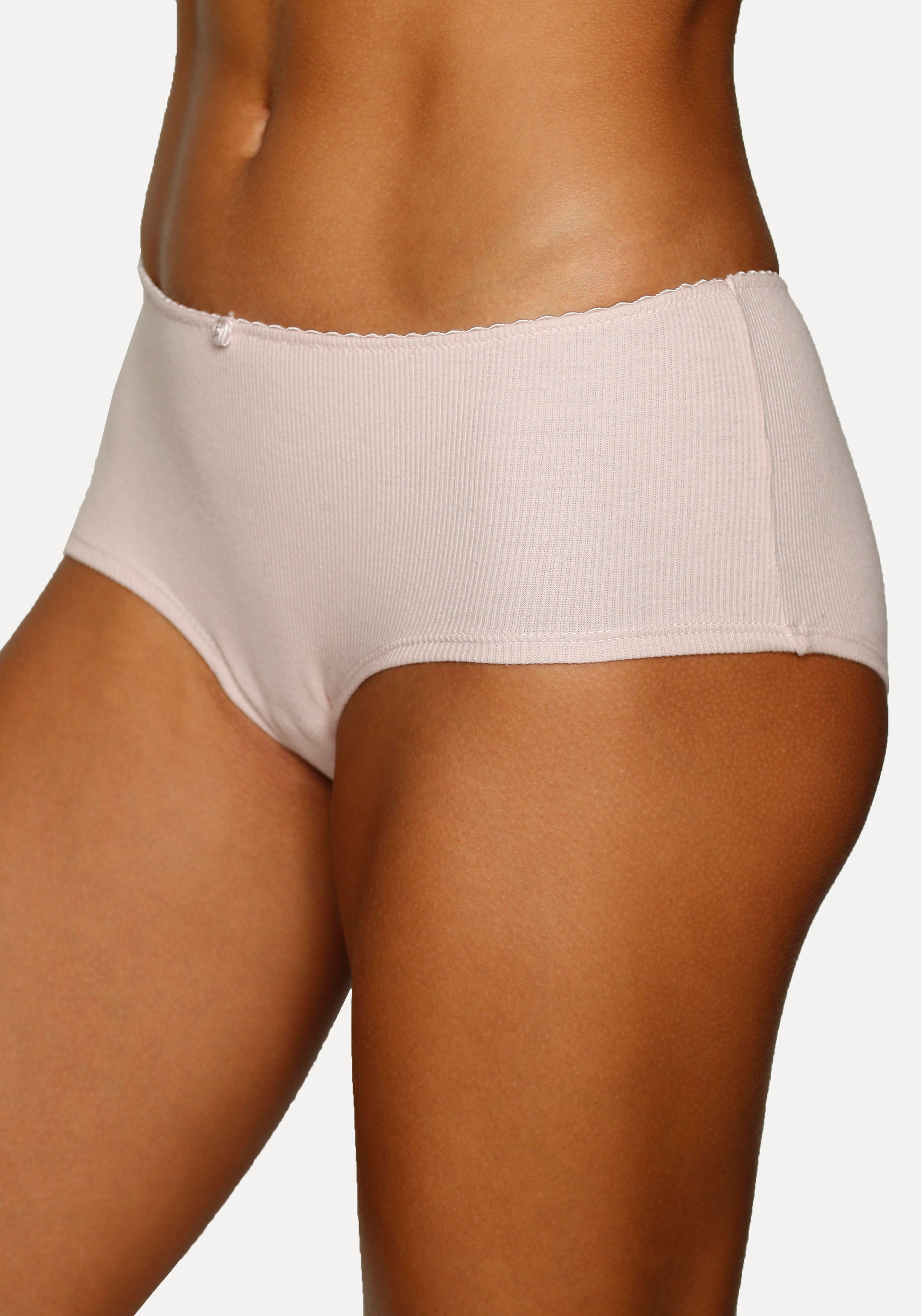 Vivance Panty, (3er-Pack), aus weicher und elastischer Rippware, mit zartem Röschen vorn