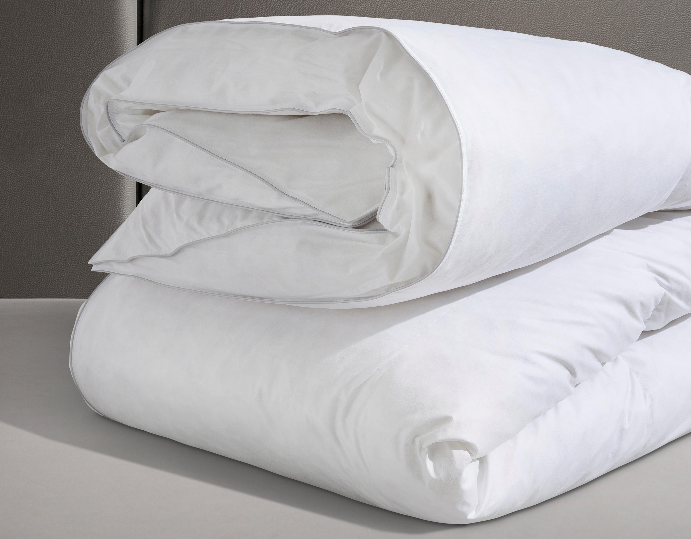 Balette Federbettdecke »Lena«, extrawarm, Füllung 100% Federn, Bezug 100% Baumwolle, (1 St.), Bettdecke in 135x200 cm und weiteren Grössen, für Winter geeignet