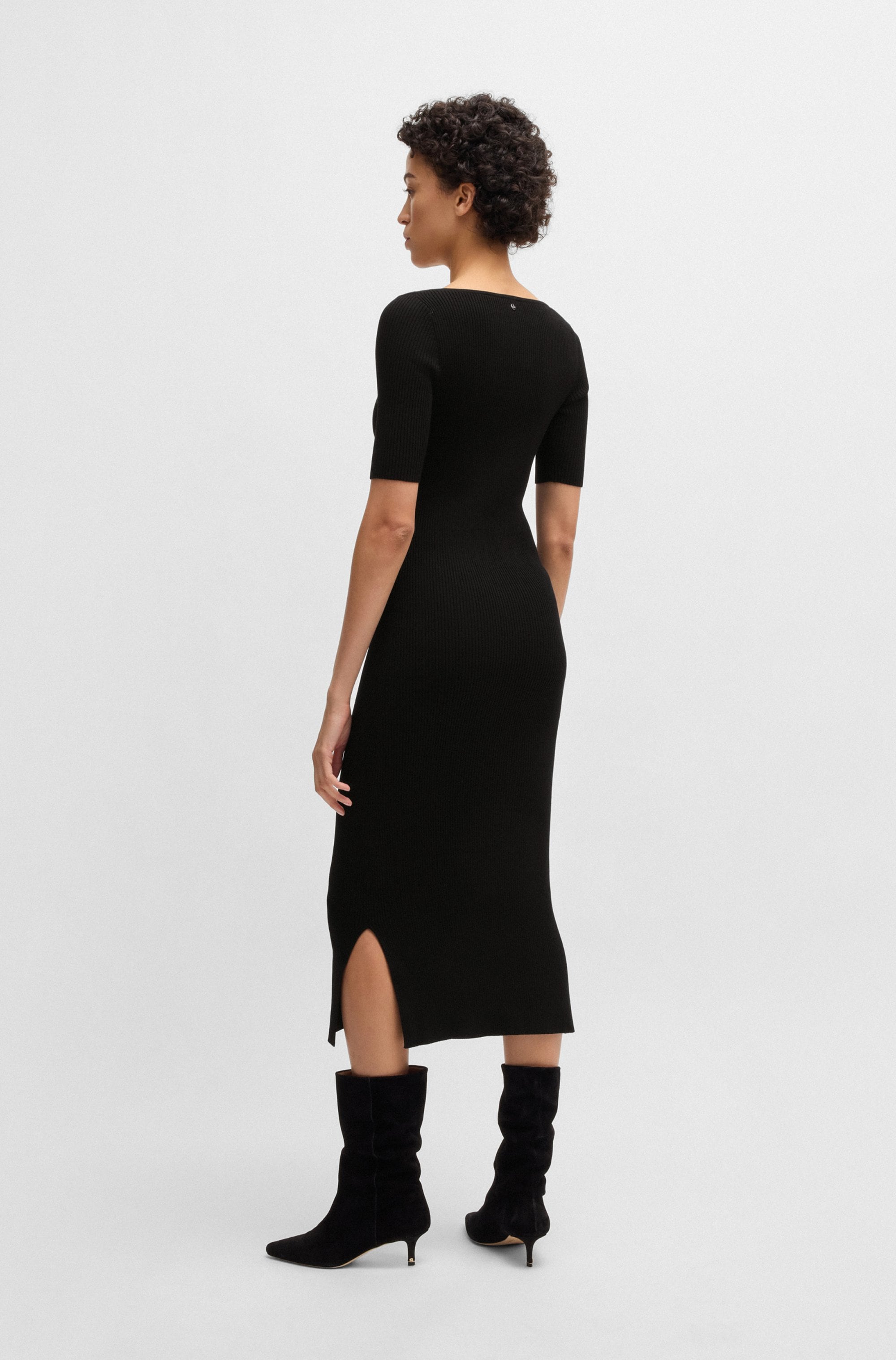 BOSS ORANGE Strickkleid »Fargheritina Premium Damenmode«, mit Charm mit BOSS Logo