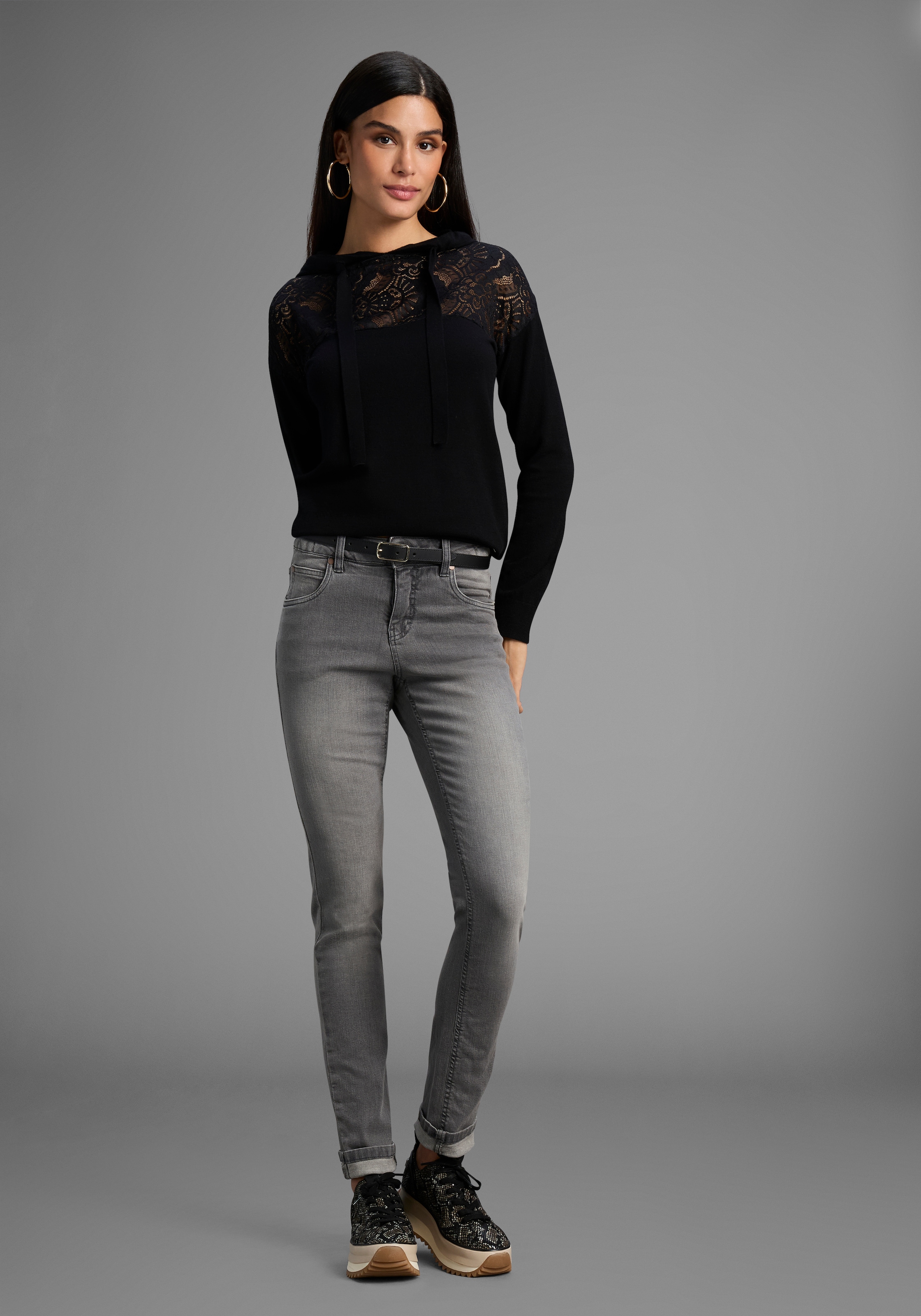 Laura Scott Kapuzenpullover, mit femininem Spitzeneinsatz - NEUE KOLLEKTION