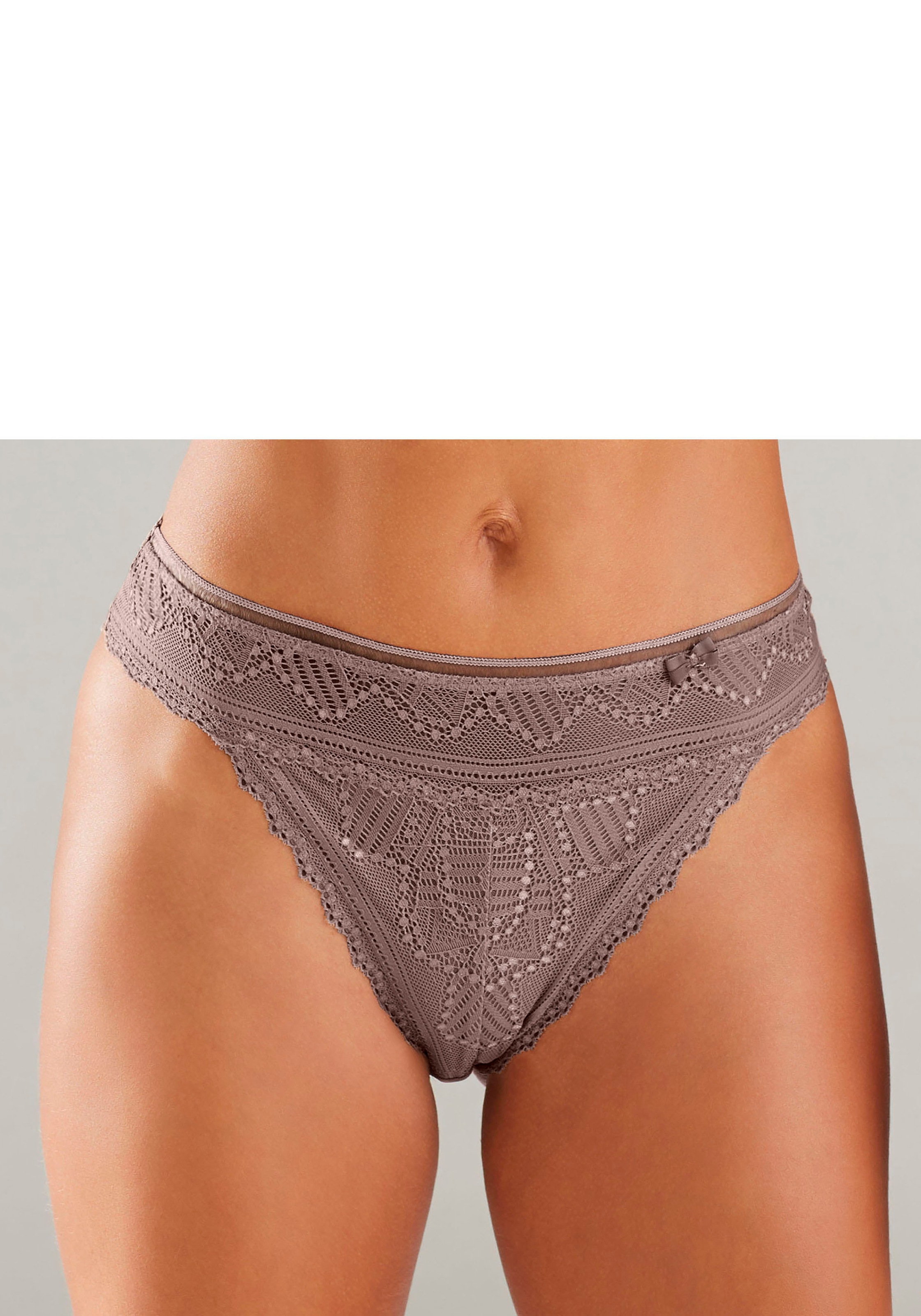 LASCANA String »Tiziana« mit anteilig recycelter Spitze