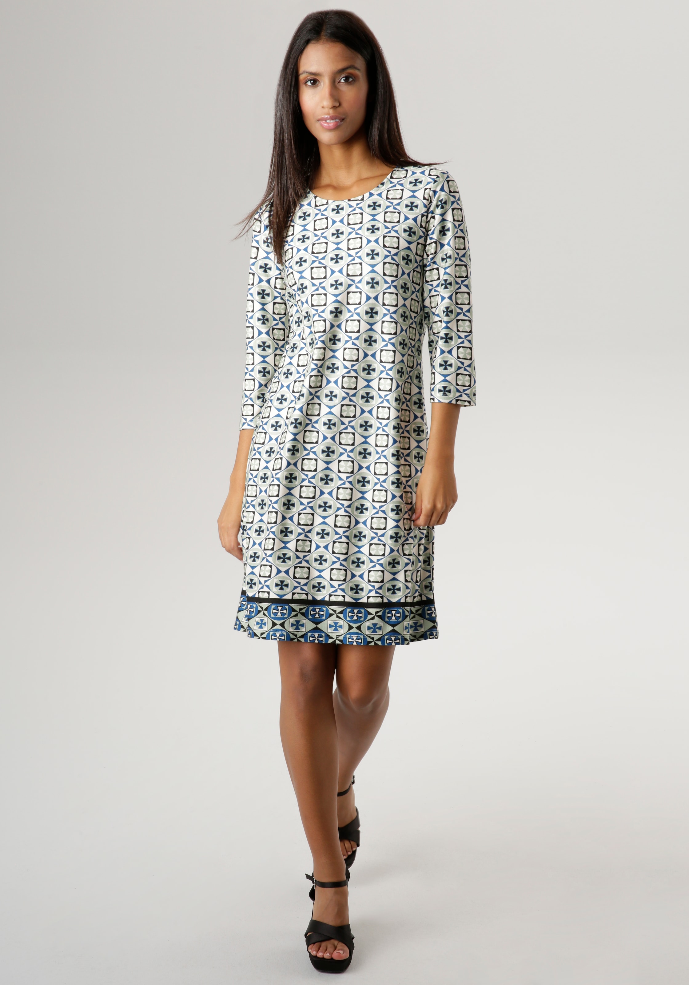 Bordüre NEUE Jerseykleid, aufgedruckter Muster mit SELECTED geometrischem Aniston Jelmoli-Versand bei - online und Schweiz shoppen KOLLEKTION
