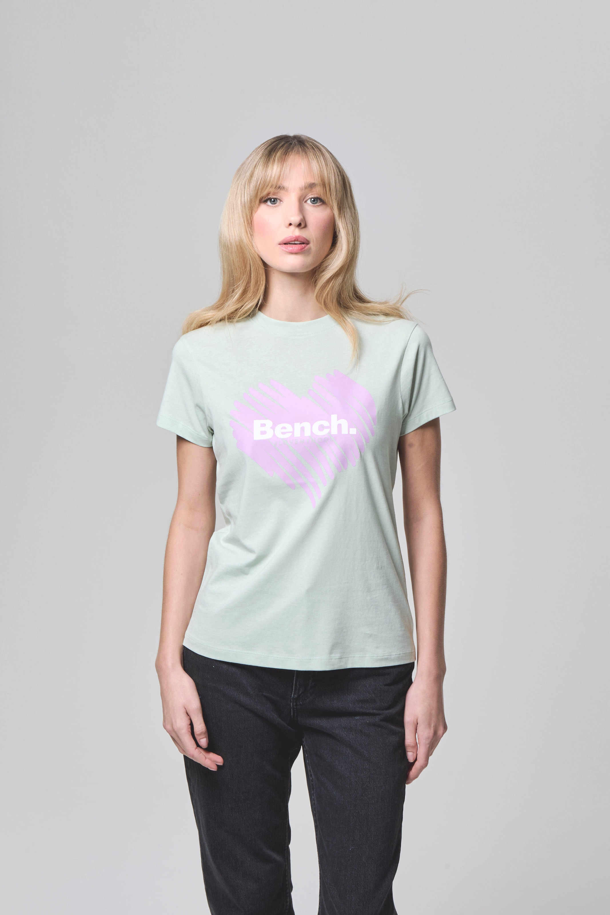 Bench. Rundhalsshirt »MIAO«