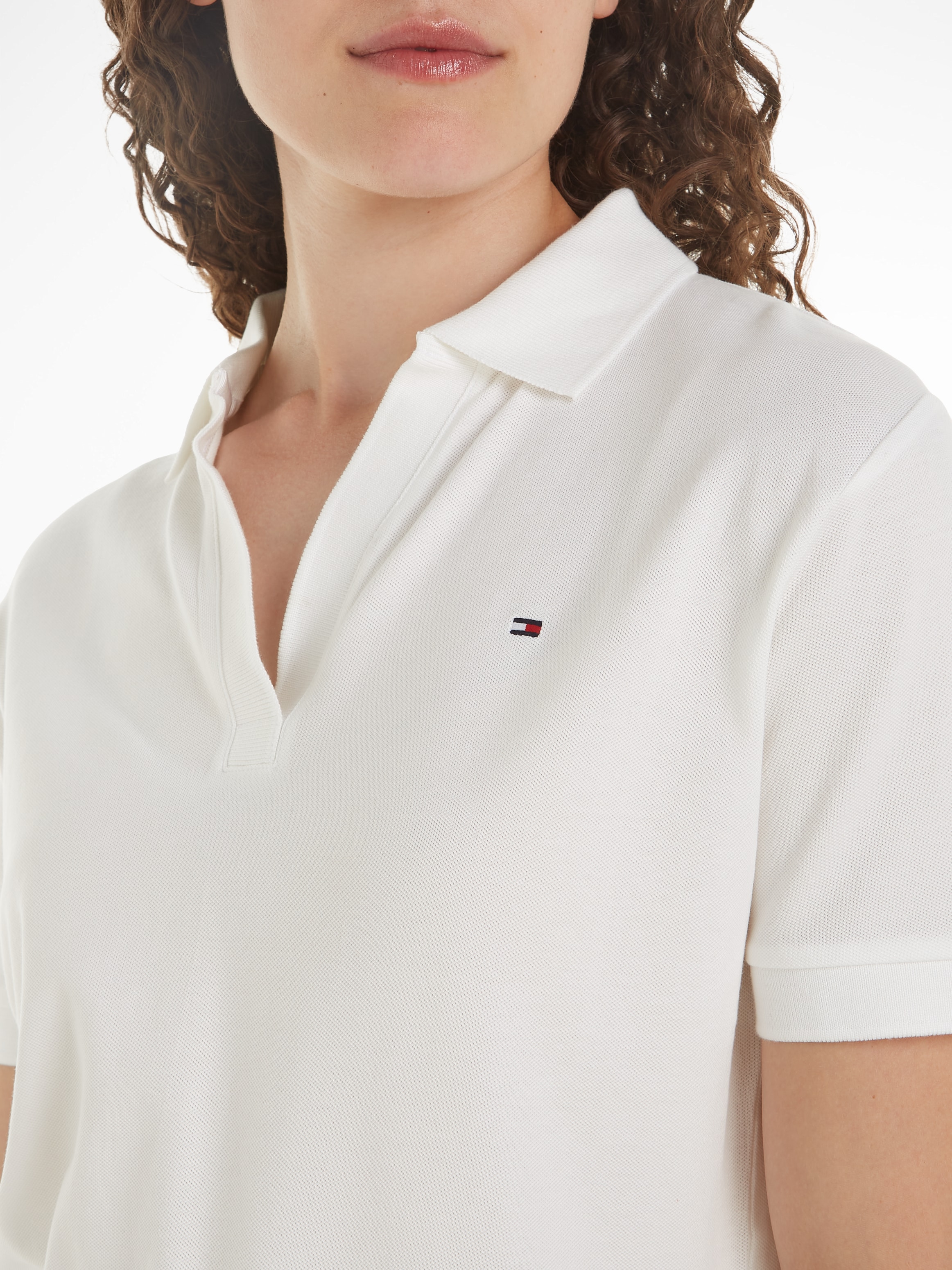 Tommy Hilfiger Poloshirt »RLX OPEN PLACKET LYOCELL POLO SS«, mit Logostickerei