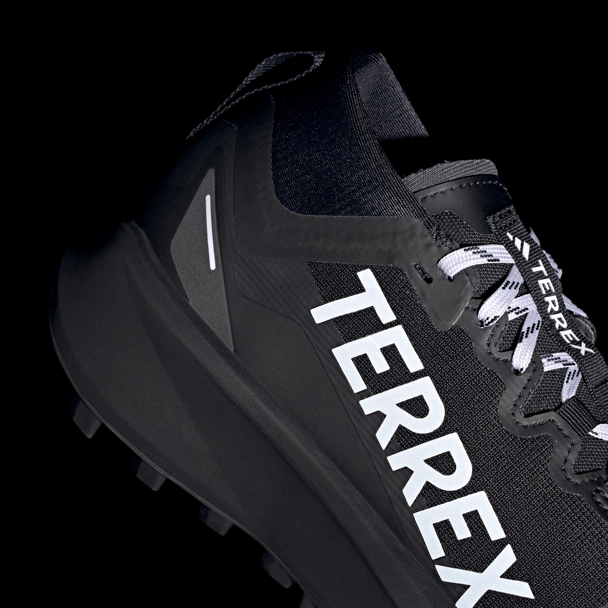 adidas TERREX Trailrunningschuh »TERREX AGRAVIC GTX TRAILRUNNING«