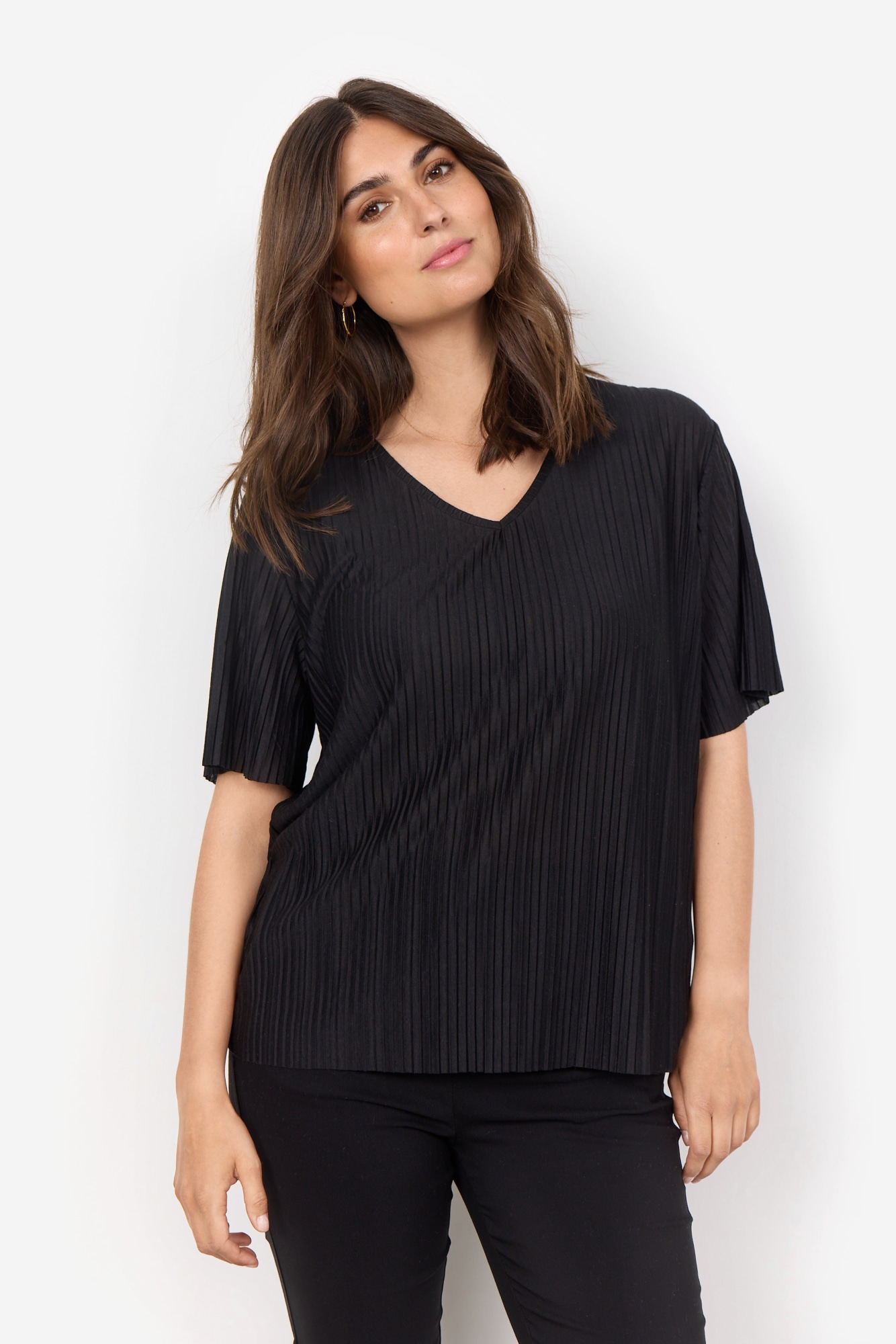soyaconcept V-Shirt "SC-KIRIT 19" aus Polyester und Viskose, lockere Passform, mit V-Ausschnitt