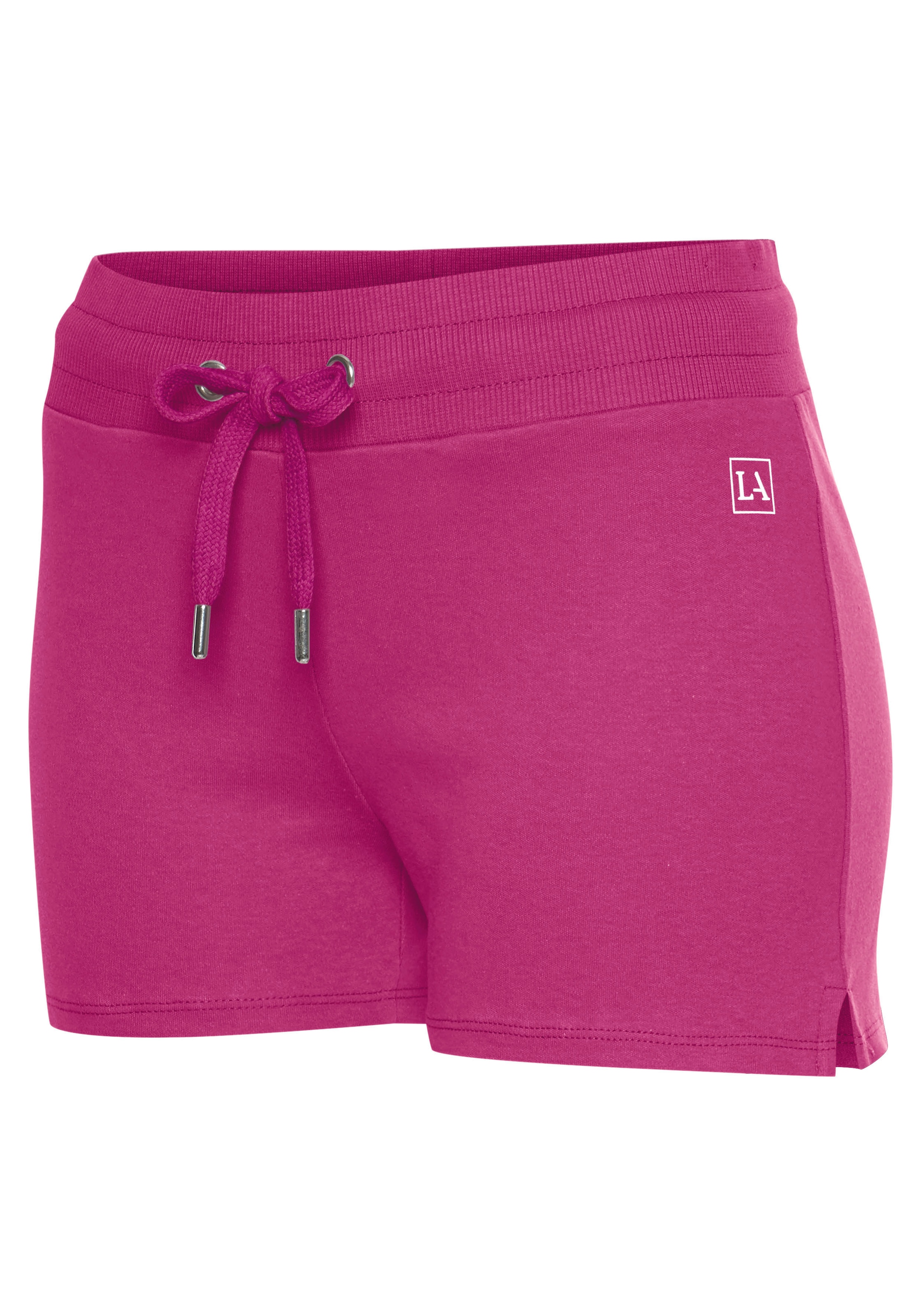 LASCANA ACTIVE Shorts, mit kleinen Seitenschlitzen