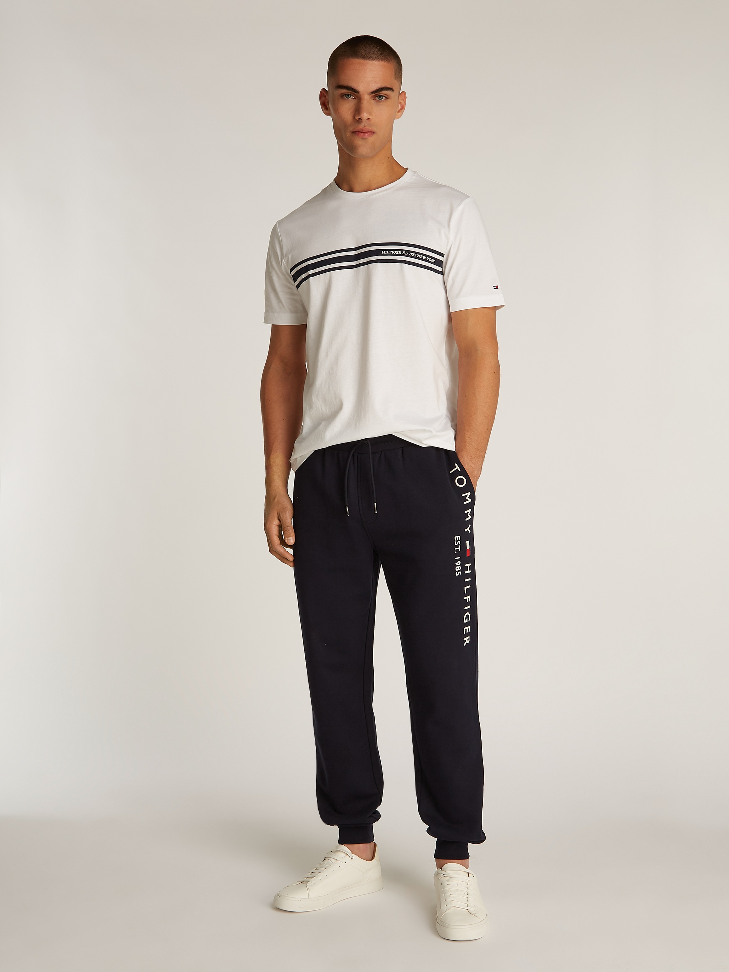 Tommy Hilfiger Sweathose »BASIC BRANDED SWEATPANTS«, mit grossem Tommy Hilfiger Schriftzug