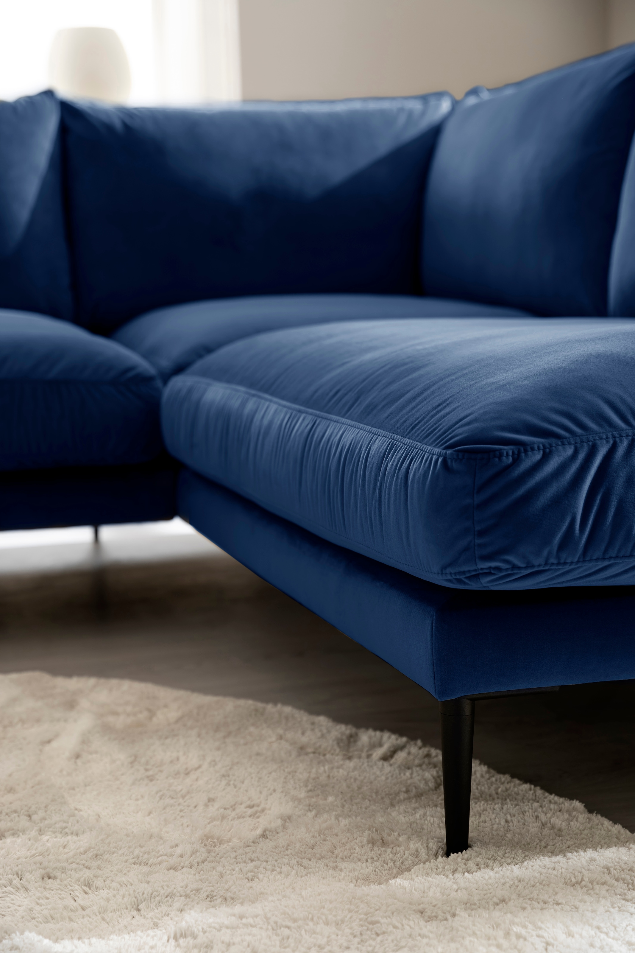 Trends by HG Polsterecke »Svea L-Form«, Ottomane rechts oder links, mit Metallfuss, frei im Raum stellbar