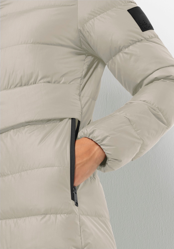 Jack Wolfskin Daunenmantel »LENAUPLATZ COAT W«