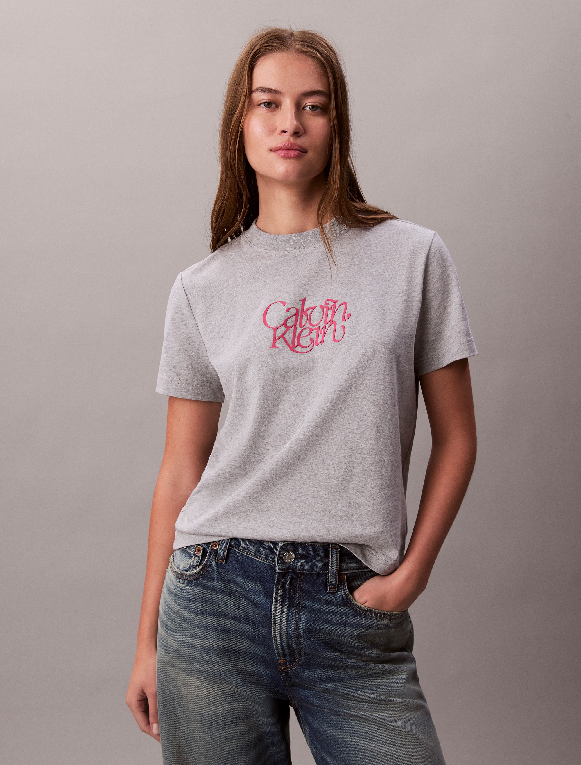 Calvin Klein Jeans T-Shirt »SS FITTED SCRIPT CALVIN KLEIN TE« Mit Rundhalsausschnitt, regular fit