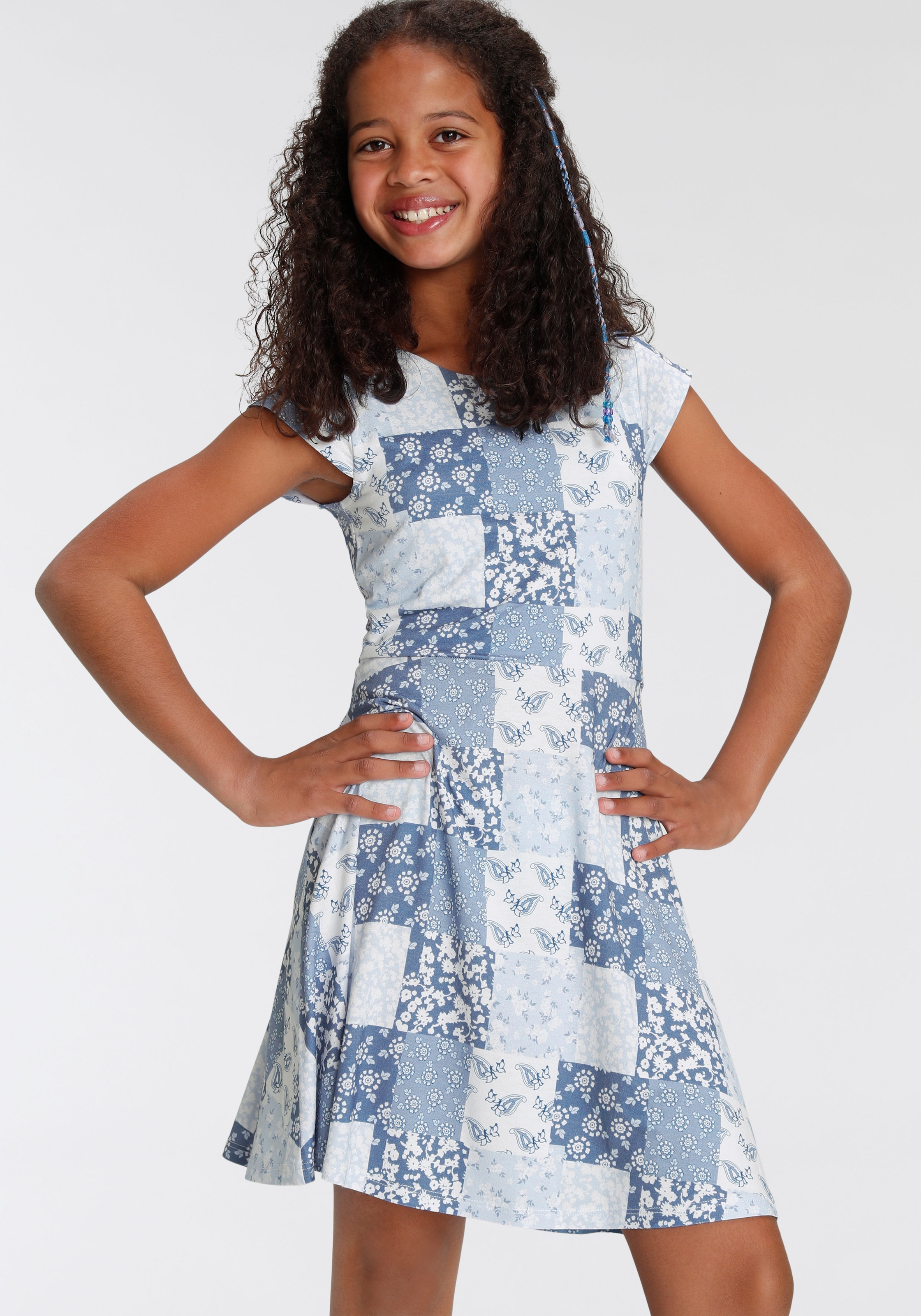 online | Jelmoli-Versand KIDSWORLD ✵ mit bedruckt Jerseykleid entdecken »Patchwork«, Blumen