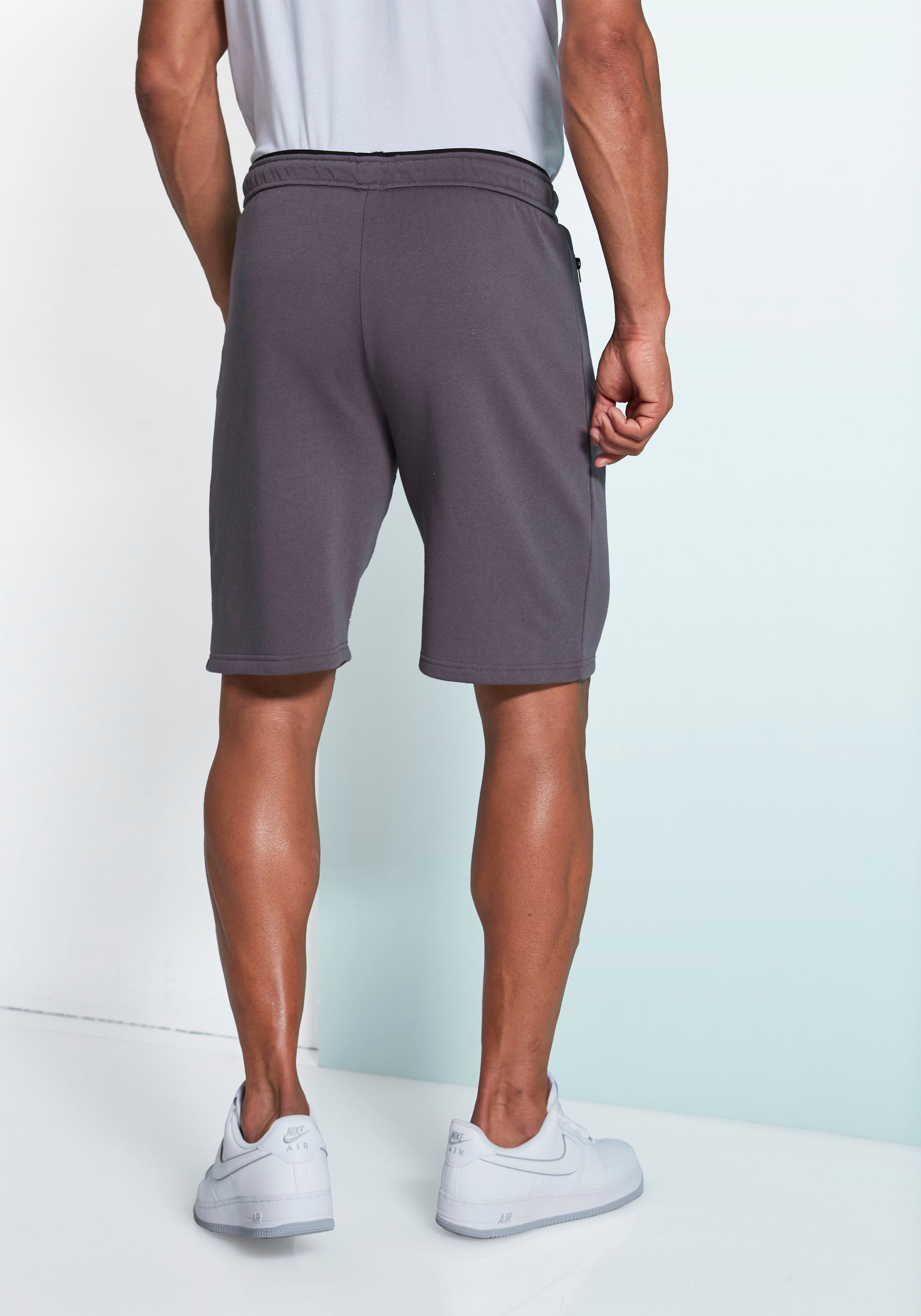 John Devin Sweatshorts, seitliche Taschen mit schwarzem Reissverschluss