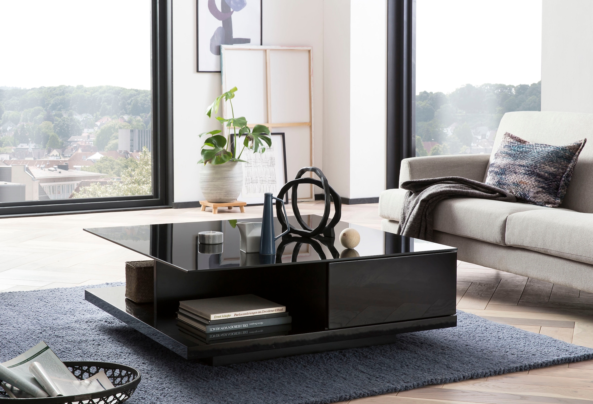 SalesFever Couchtisch »- stilvoll und praktisch«, Kristallglas-Tischplatte, gehärtet und elegant