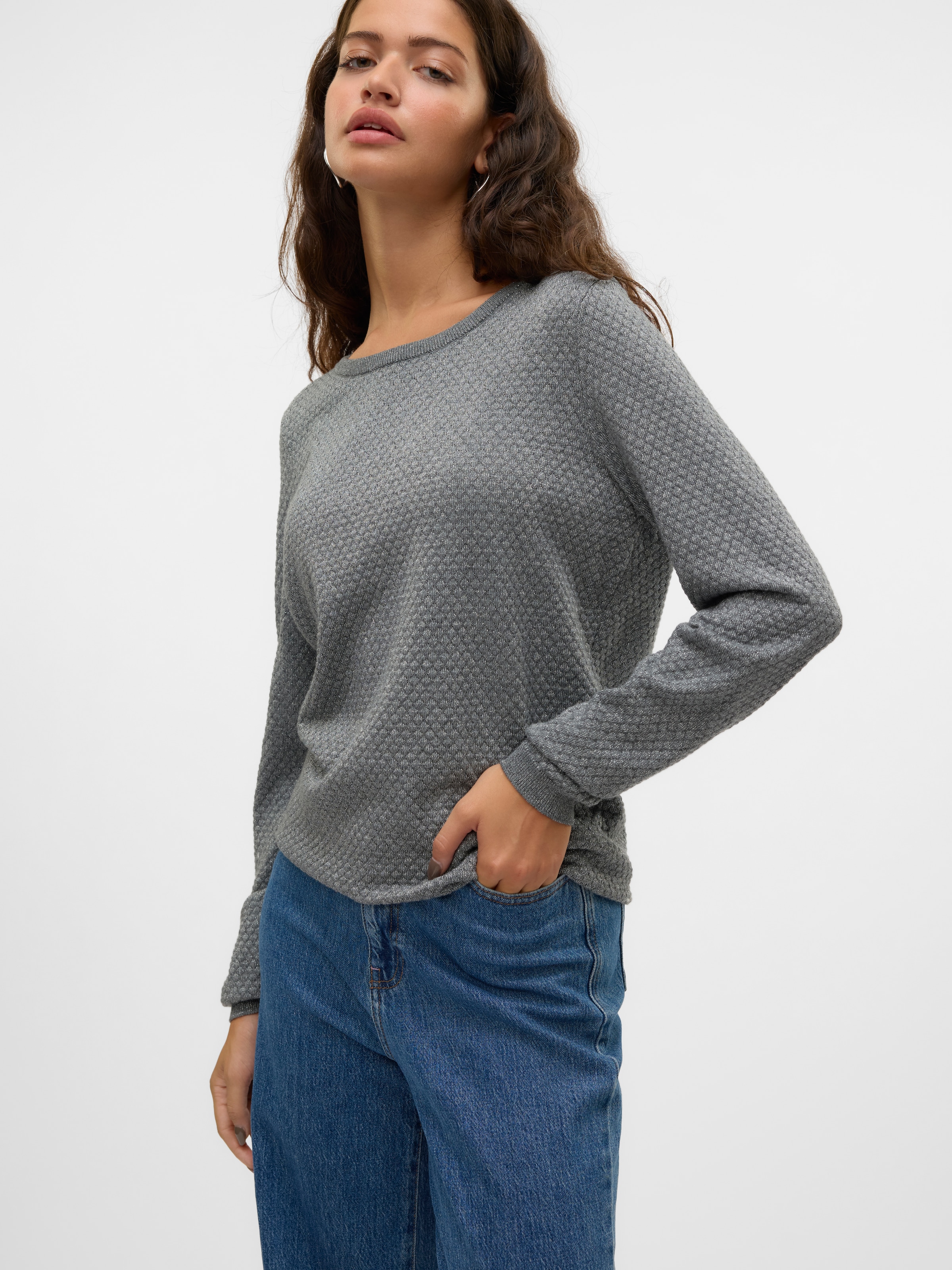 Vero Moda Rundhalspullover »VMCARE SHINE LS O-NECK PULLOVER«, mit leichtem Glitzereffekt