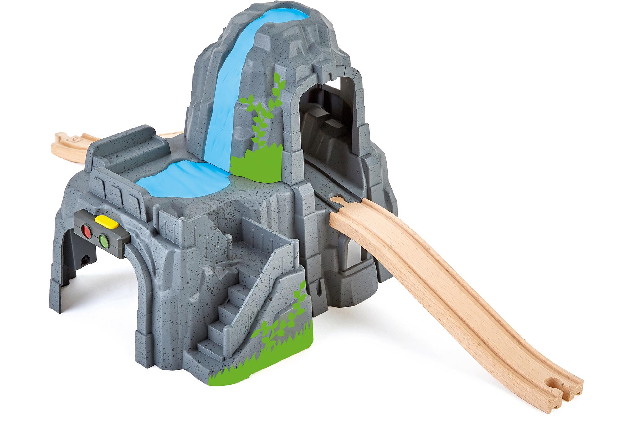 Hape Spielzeug-Eisenbahn "Tunnelkombination mit Licht und Sound"
