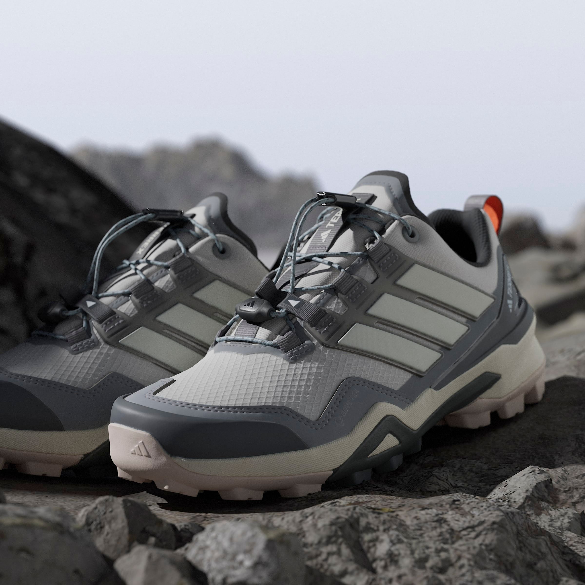 adidas TERREX Wanderschuh »TERREX SKYCHASER GORE-TEX«, wasserdicht