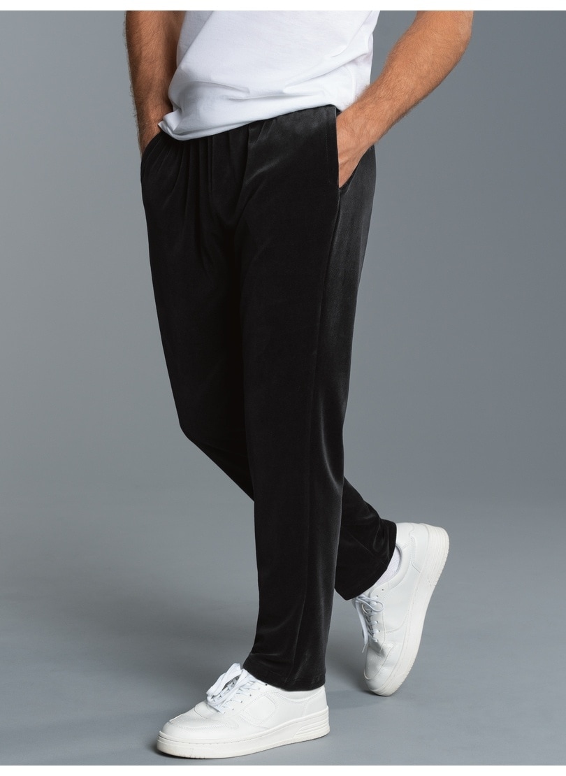 Trigema Jerseyhose »TRIGEMA Nicki Hose mit praktischen Eingrifftaschen«